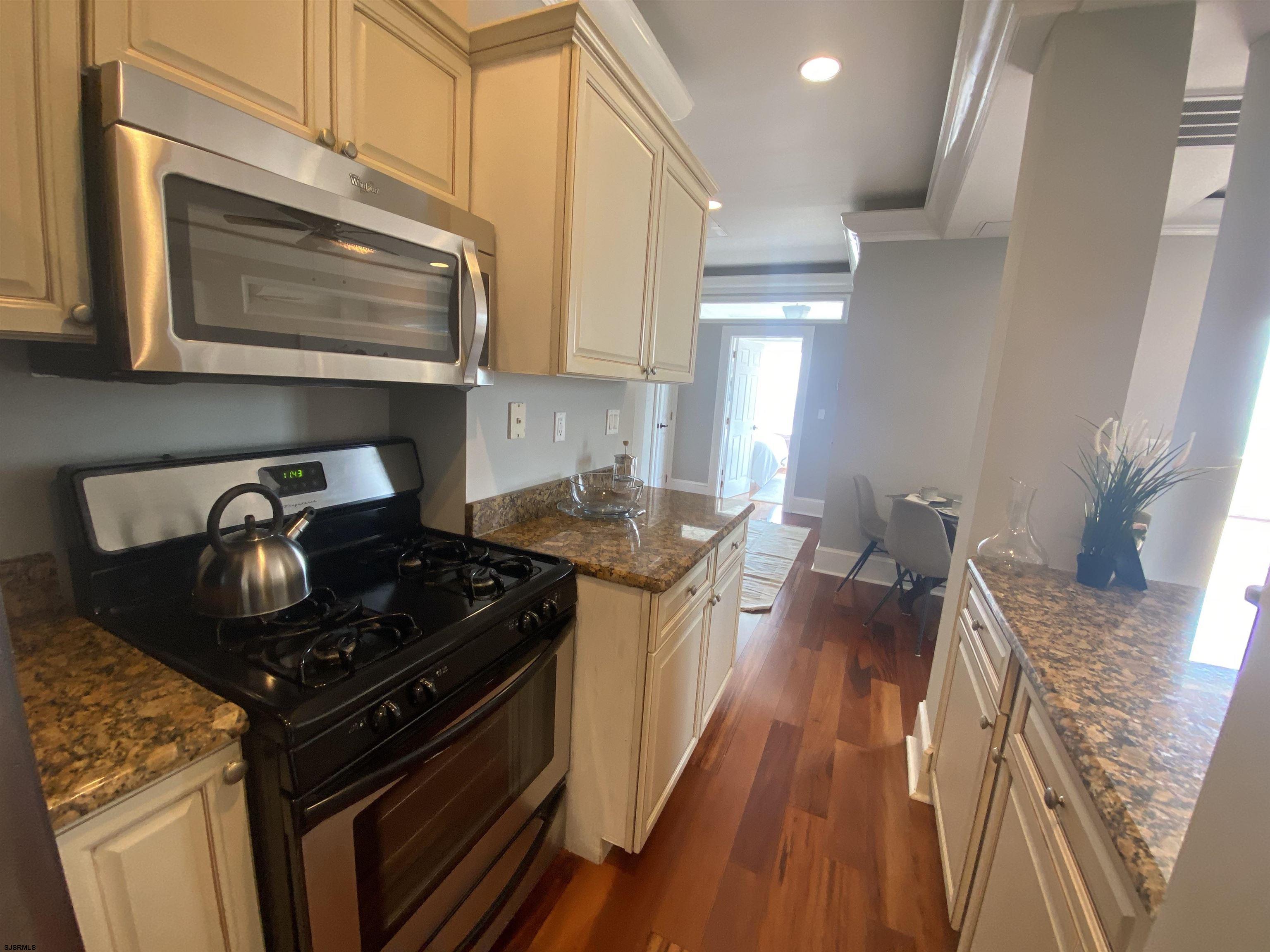 Ventnor, New Jersey 08406, United States, 2 Bedrooms Bedrooms, ,2 BathroomsBathrooms,Residential,Active,34109