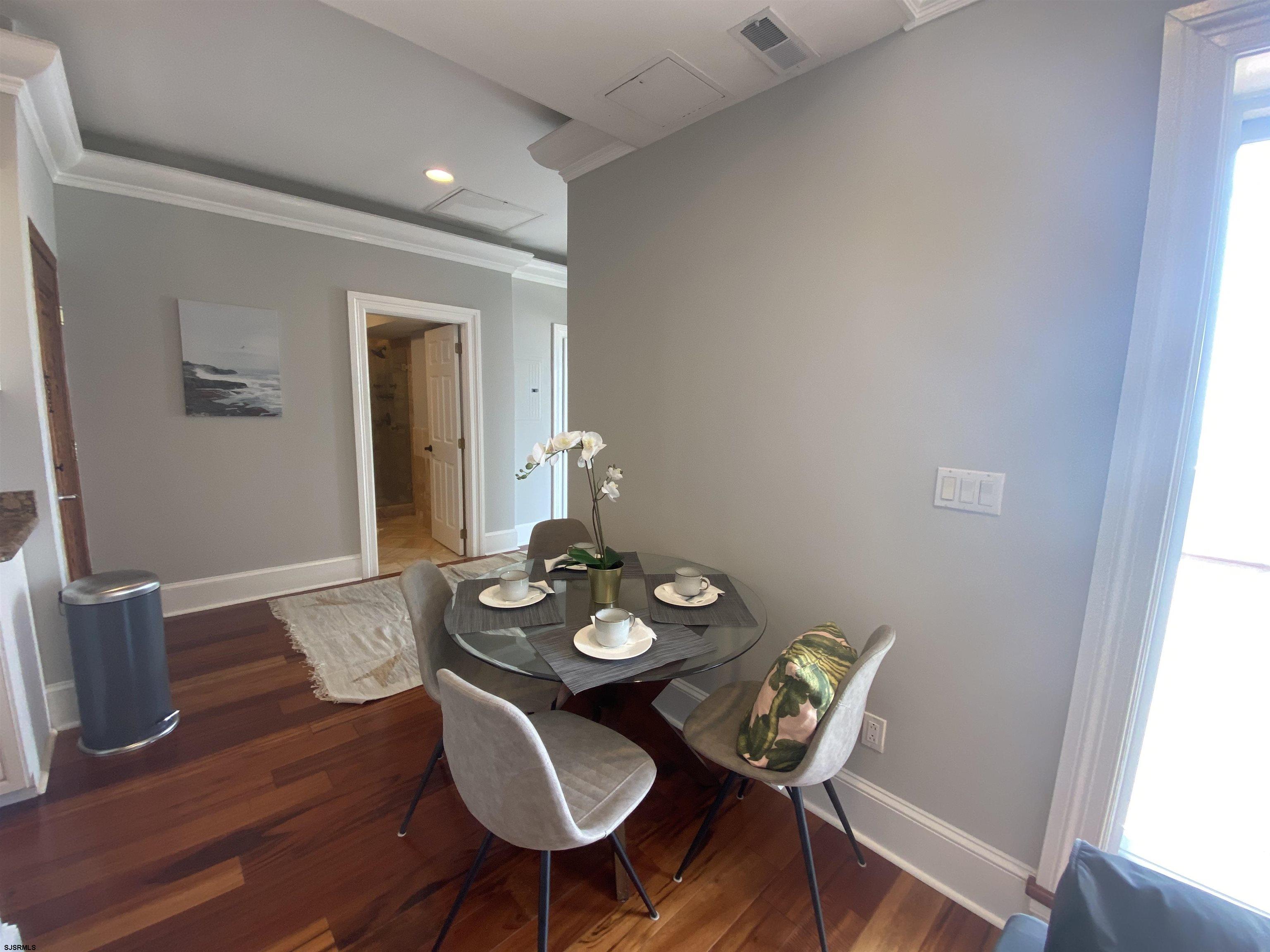 Ventnor, New Jersey 08406, United States, 2 Bedrooms Bedrooms, ,2 BathroomsBathrooms,Residential,Active,34109