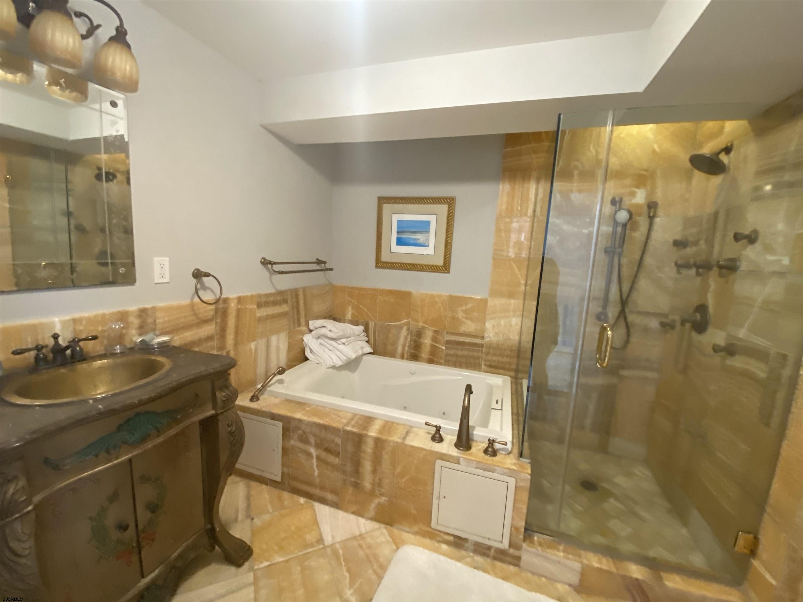 Ventnor, New Jersey 08406, United States, 2 Bedrooms Bedrooms, ,2 BathroomsBathrooms,Residential,Active,34109