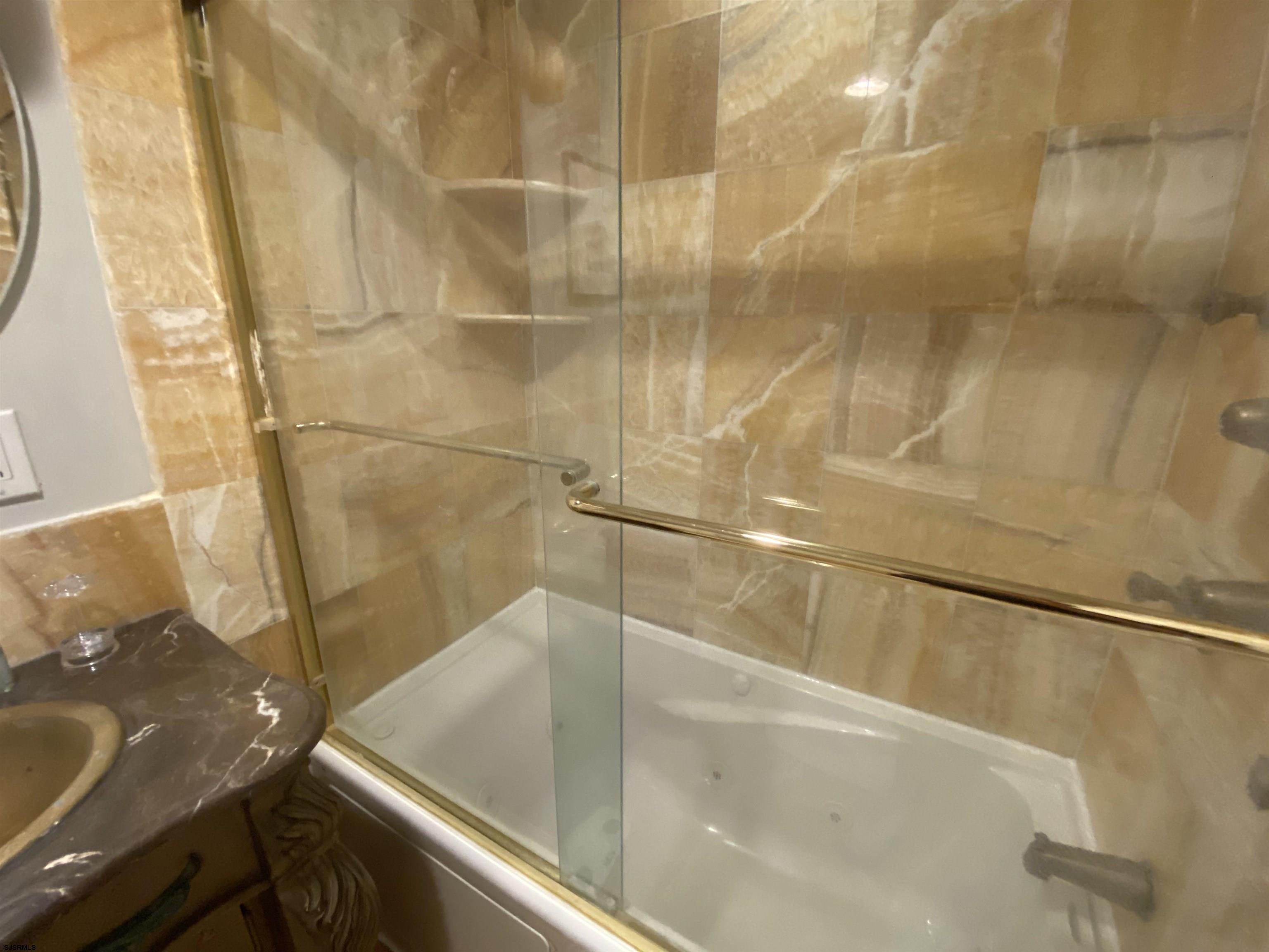 Ventnor, New Jersey 08406, United States, 2 Bedrooms Bedrooms, ,2 BathroomsBathrooms,Residential,Active,34109