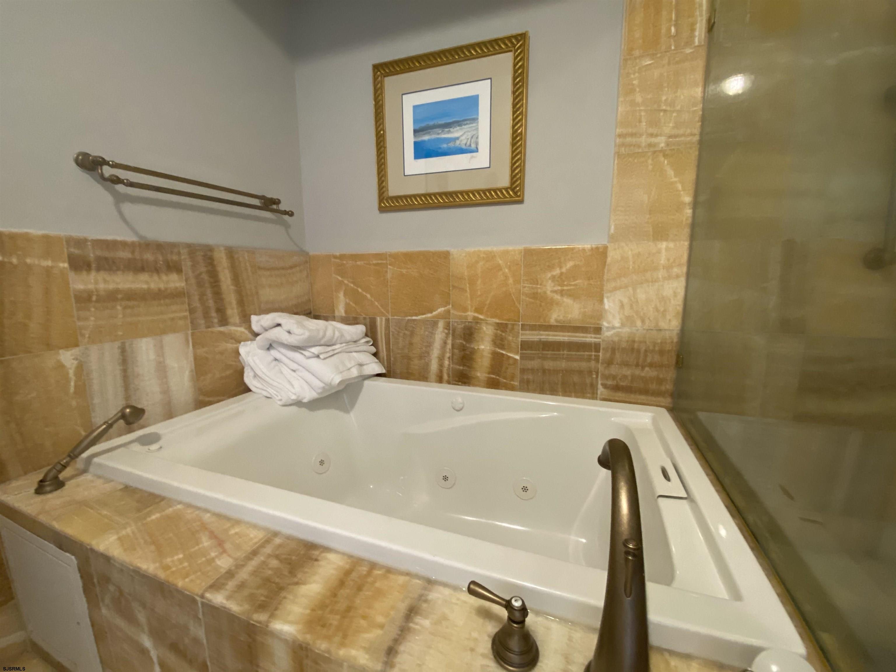 Ventnor, New Jersey 08406, United States, 2 Bedrooms Bedrooms, ,2 BathroomsBathrooms,Residential,Active,34109