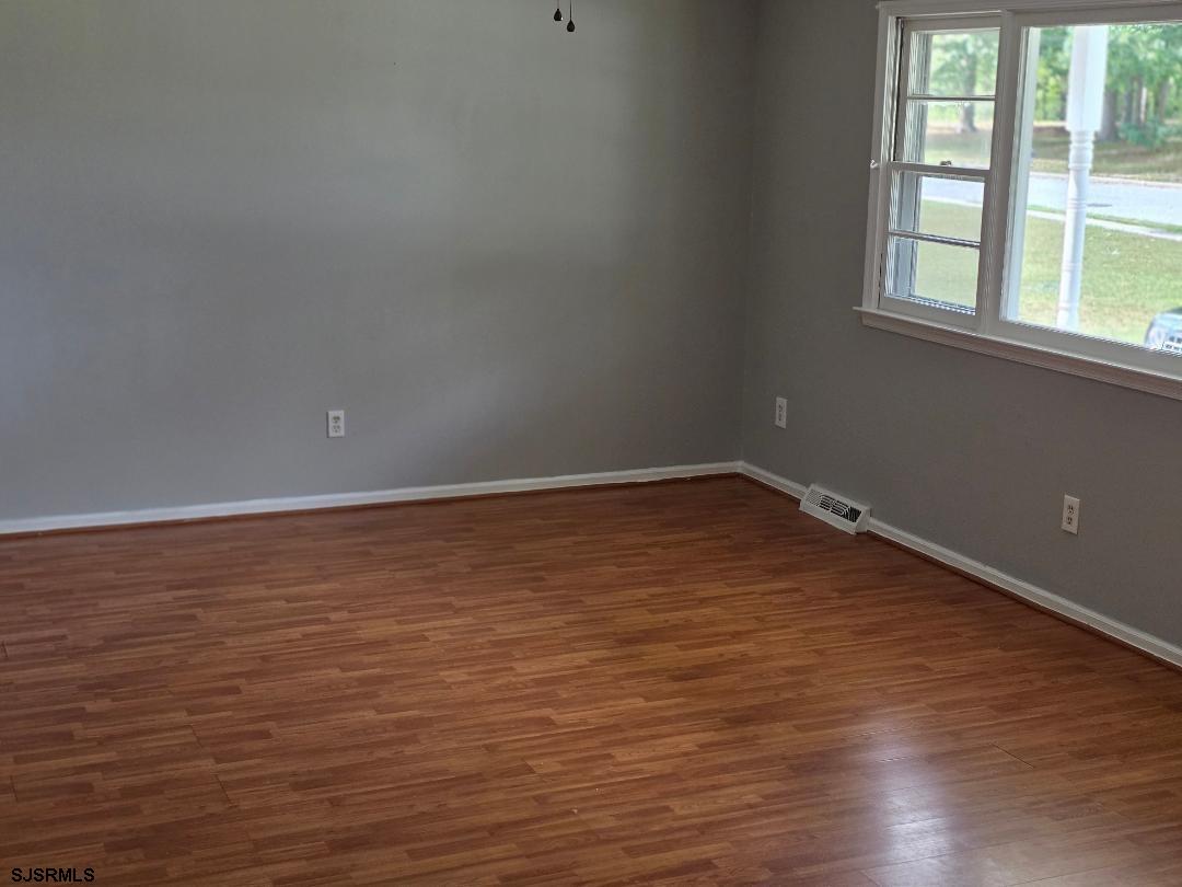 Egg Harbor Township, New Jersey 08234, United States, 3 Bedrooms Bedrooms, ,2 BathroomsBathrooms,Residential,Active,216375