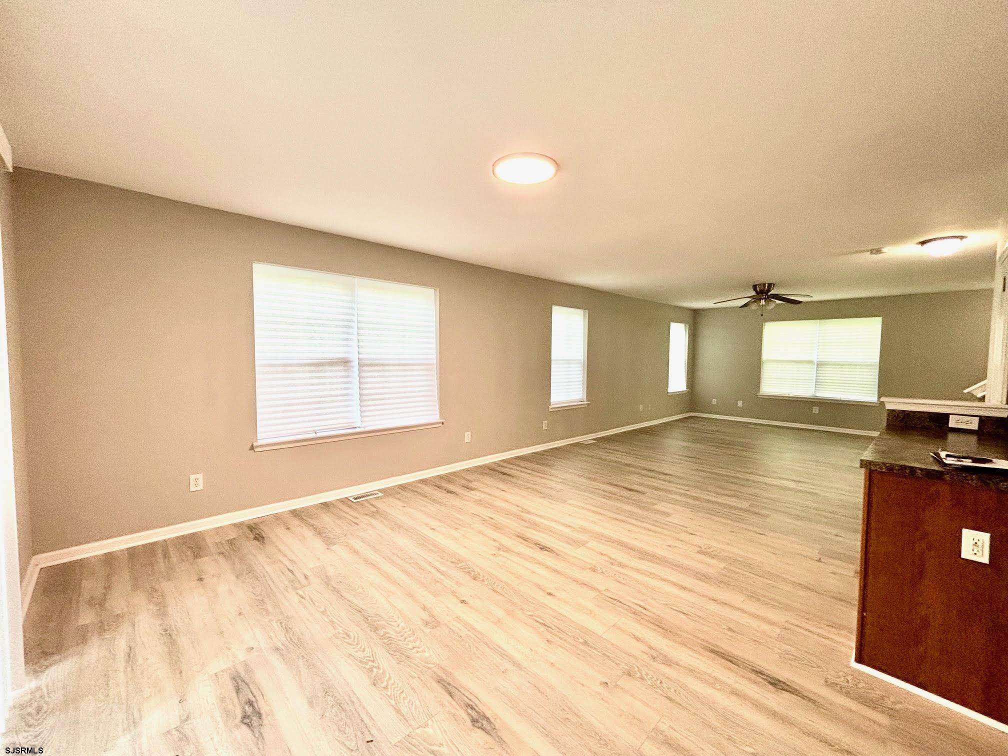 Absecon, New Jersey 08201, United States, 3 Bedrooms Bedrooms, ,3 BathroomsBathrooms,Residential,Active,242353