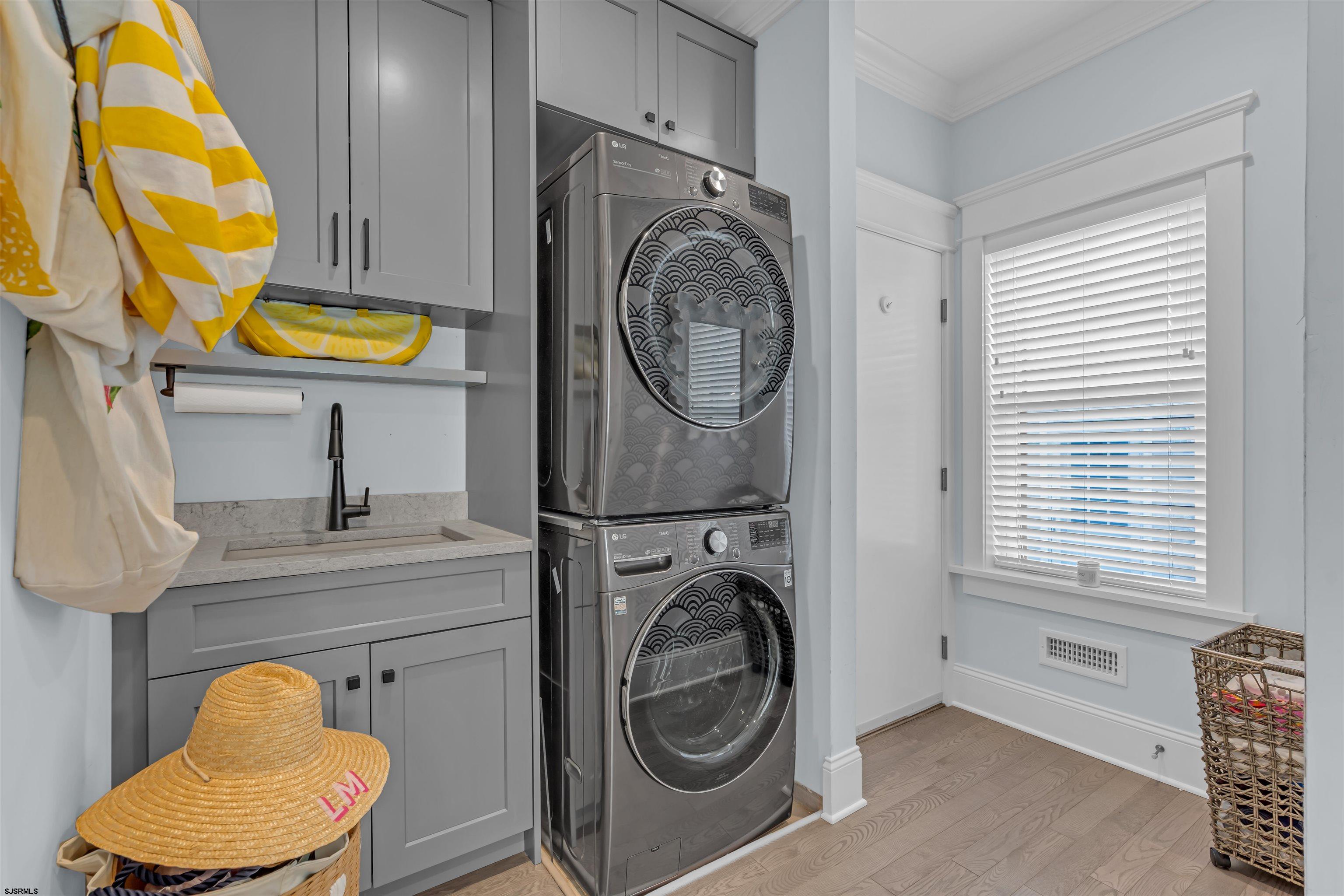 Ocean City, New Jersey 08226, United States, 5 Bedrooms Bedrooms, ,5 BathroomsBathrooms,Residential,Active,223327