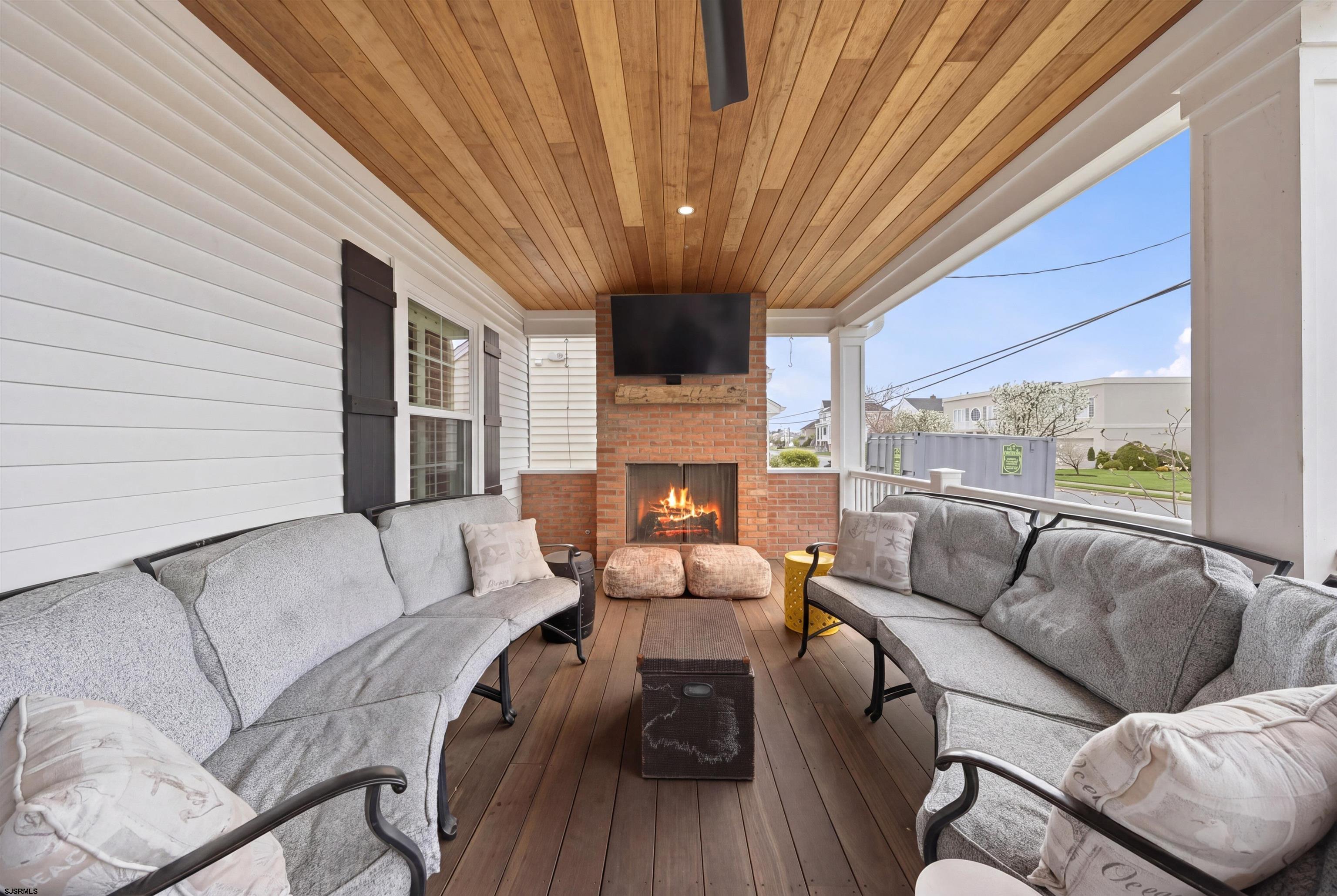 312 N Huntington Ave