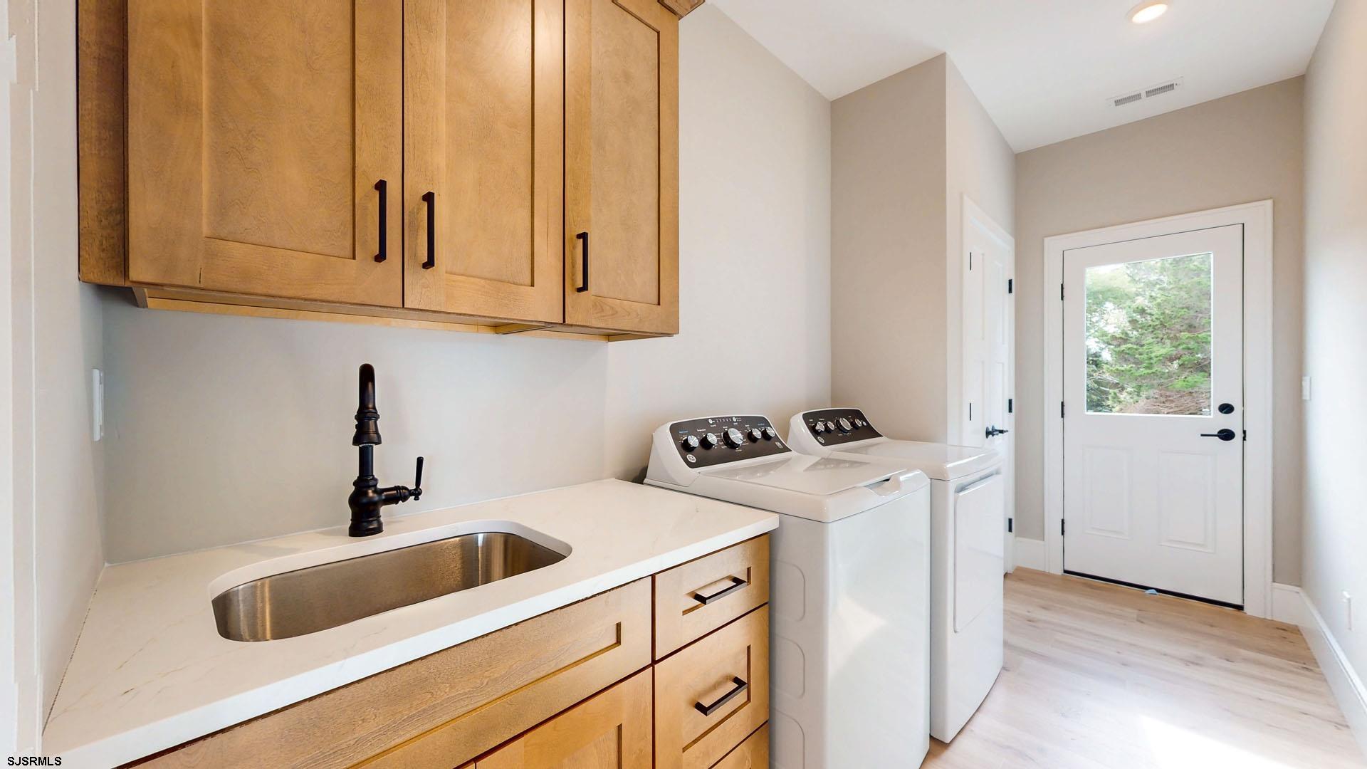 Ocean View, New Jersey 08230, United States, 3 Bedrooms Bedrooms, ,2 BathroomsBathrooms,Residential,Active,214709