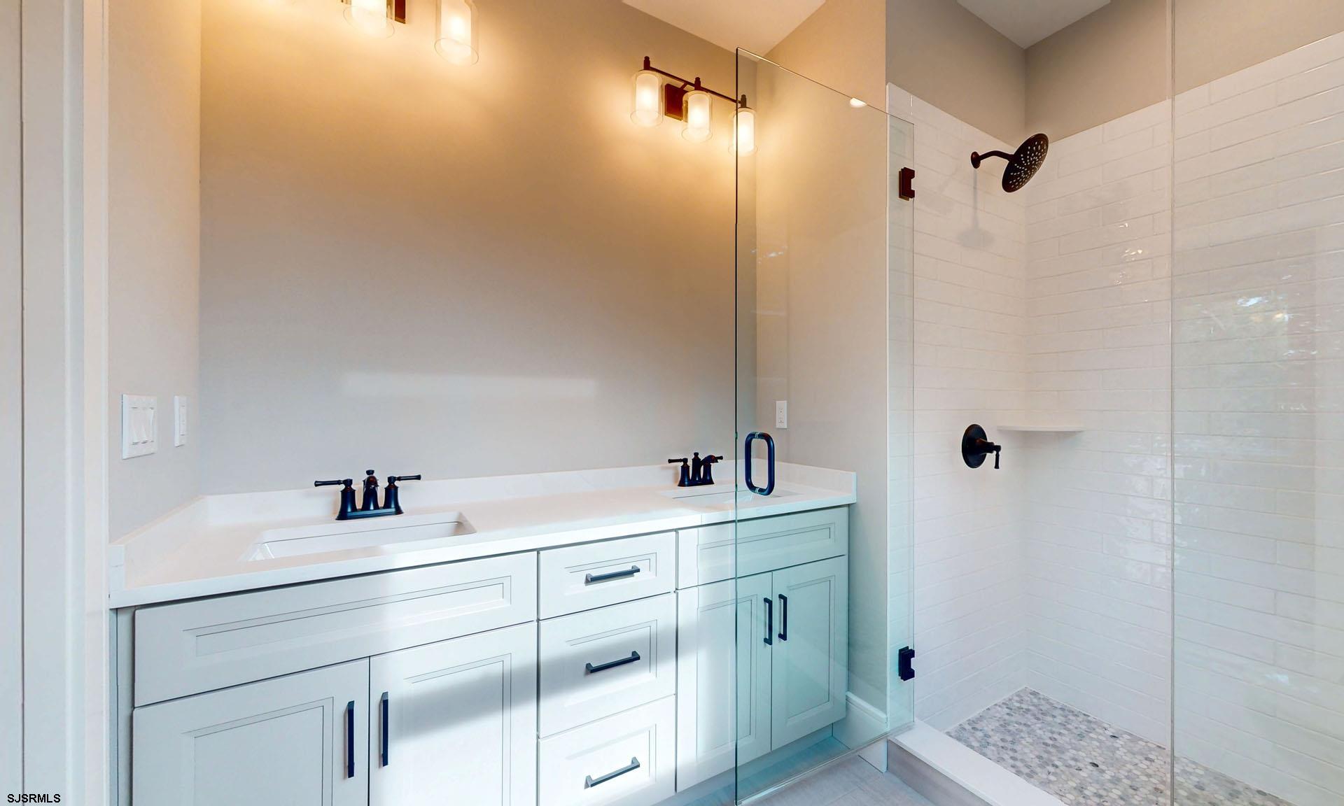 Ocean View, New Jersey 08230, United States, 3 Bedrooms Bedrooms, ,2 BathroomsBathrooms,Residential,Active,214709