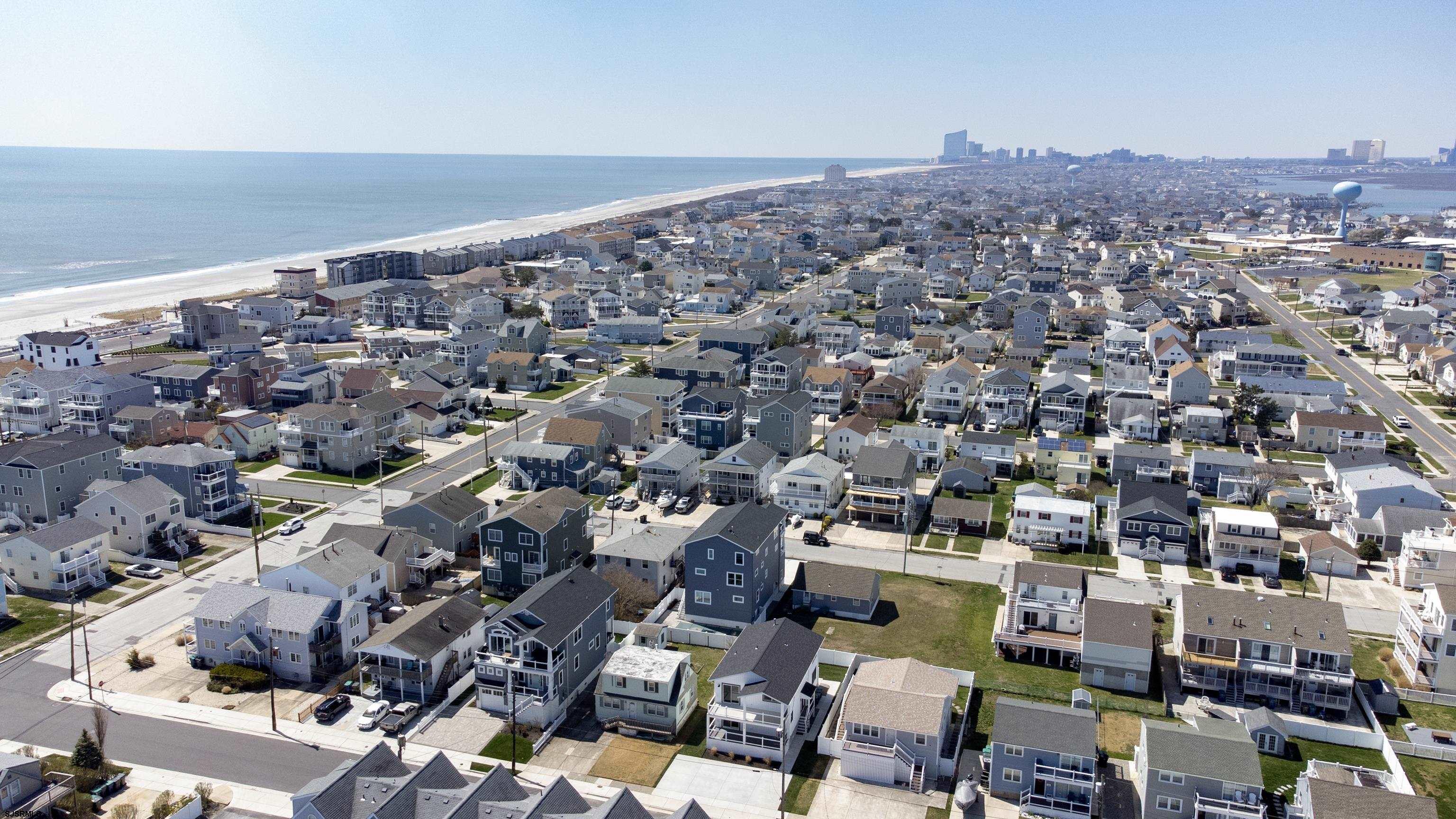Brigantine, New Jersey 08203, United States, 2 Bedrooms Bedrooms, ,2 BathroomsBathrooms,Residential,Active,103450
