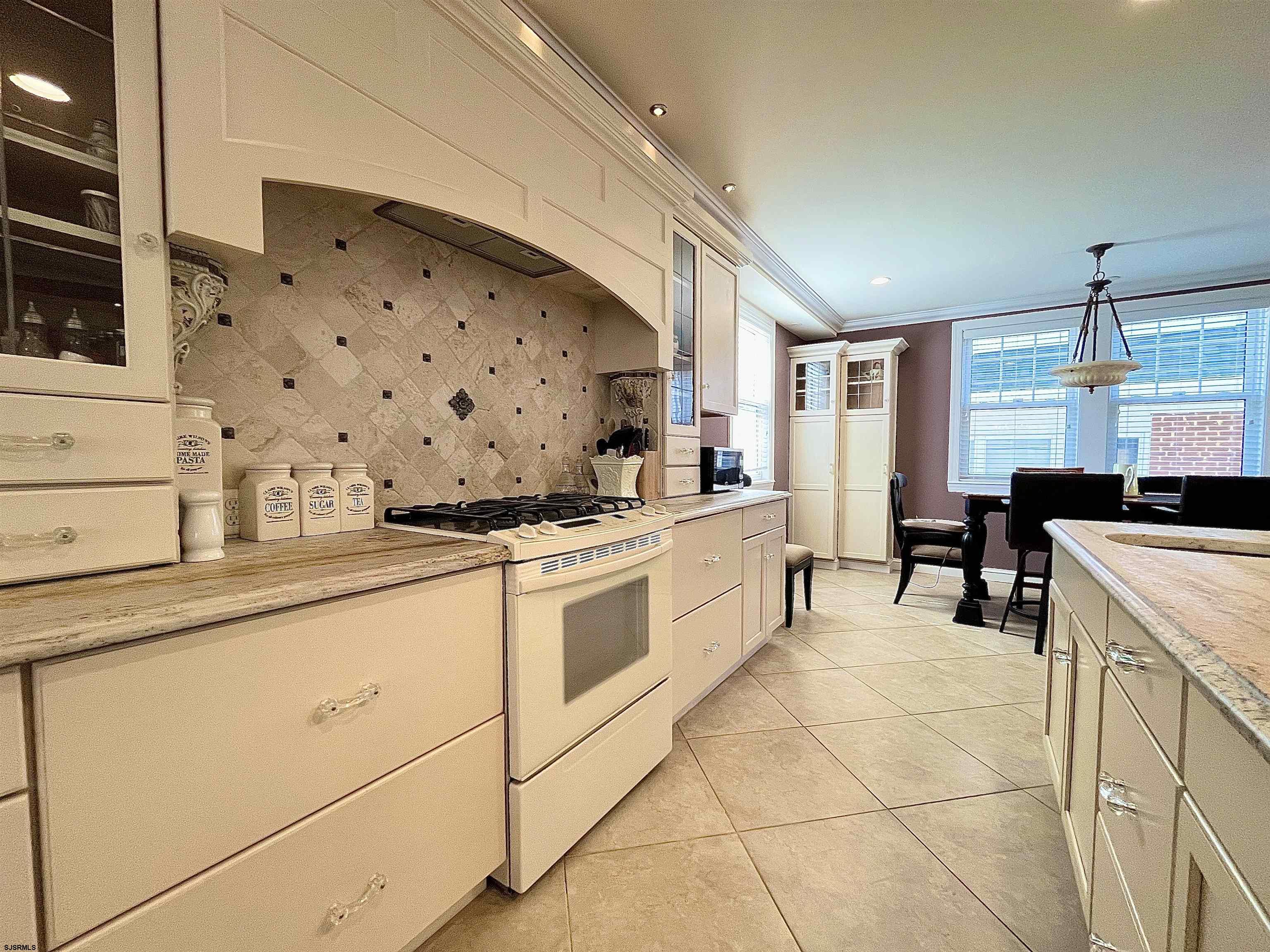 Ventnor, New Jersey 08406, United States, 5 Bedrooms Bedrooms, ,6 BathroomsBathrooms,Residential,Active,126932