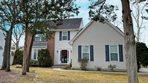 Photo of 4 Devon Dr, Egg Harbor Township, NJ 08234 (MLS # 605168)