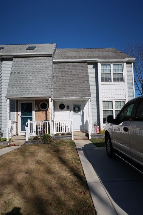 Condo For Sale - 13 Cedar Ct<br/> Somers Point, NJ 08244