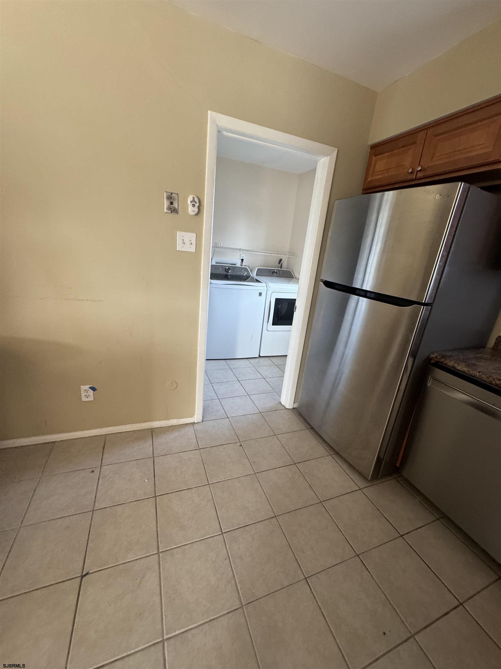 Ventnor, New Jersey 08406, United States, 3 Bedrooms Bedrooms, ,2 BathroomsBathrooms,Residential,Active,226986