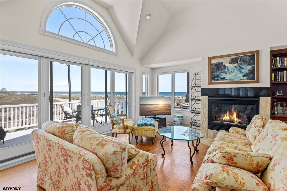 Longport, New Jersey 08403, United States, 3 Bedrooms Bedrooms, ,4 BathroomsBathrooms,Residential,Active,123201