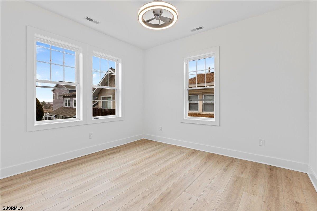 Ventnor, New Jersey 08406, United States, 3 Bedrooms Bedrooms, ,2 BathroomsBathrooms,Residential,Active,79457