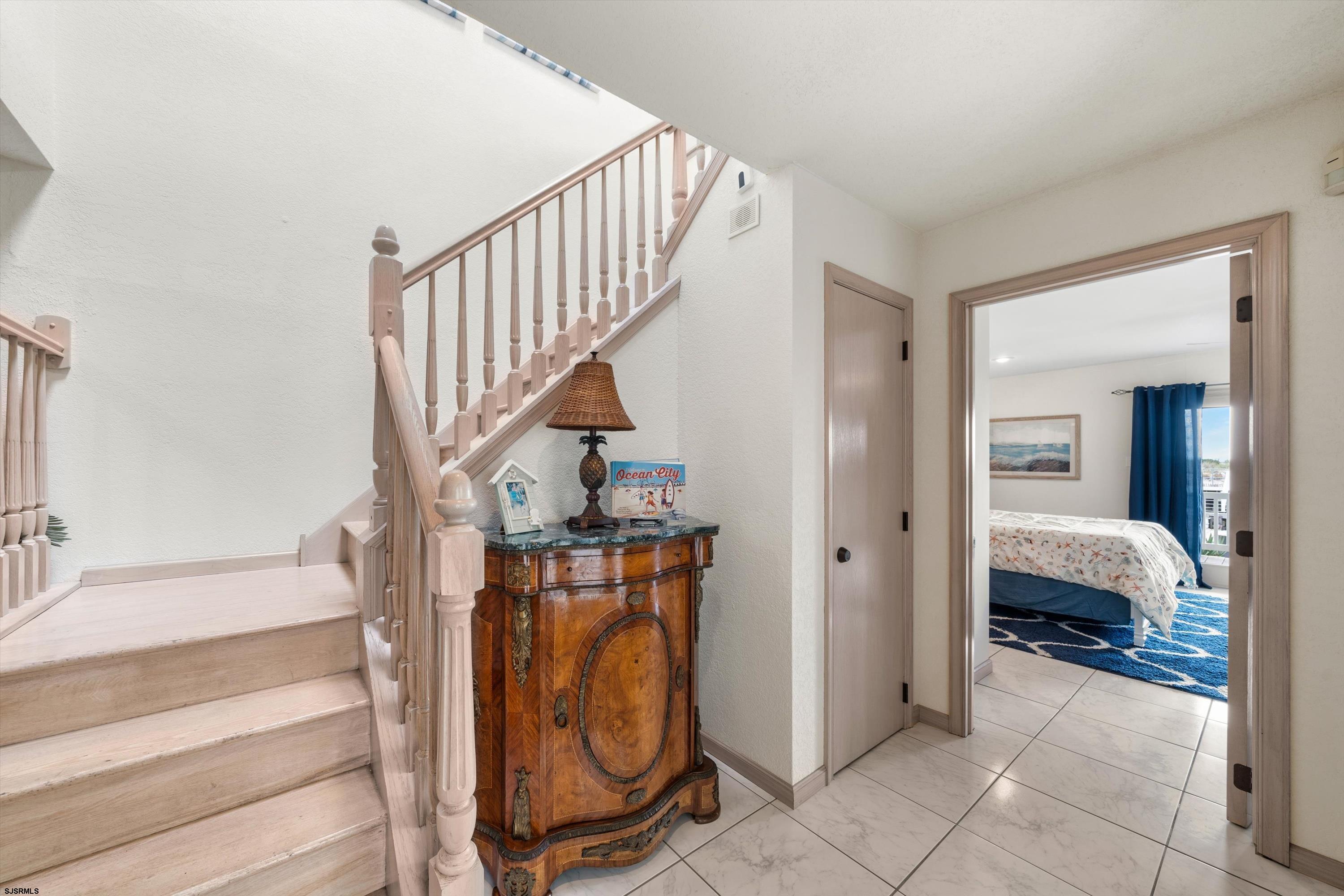 1919 Wesley South th