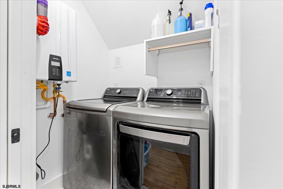 Margate, New Jersey 08402, United States, 4 Bedrooms Bedrooms, ,3 BathroomsBathrooms,Residential,Active,169172