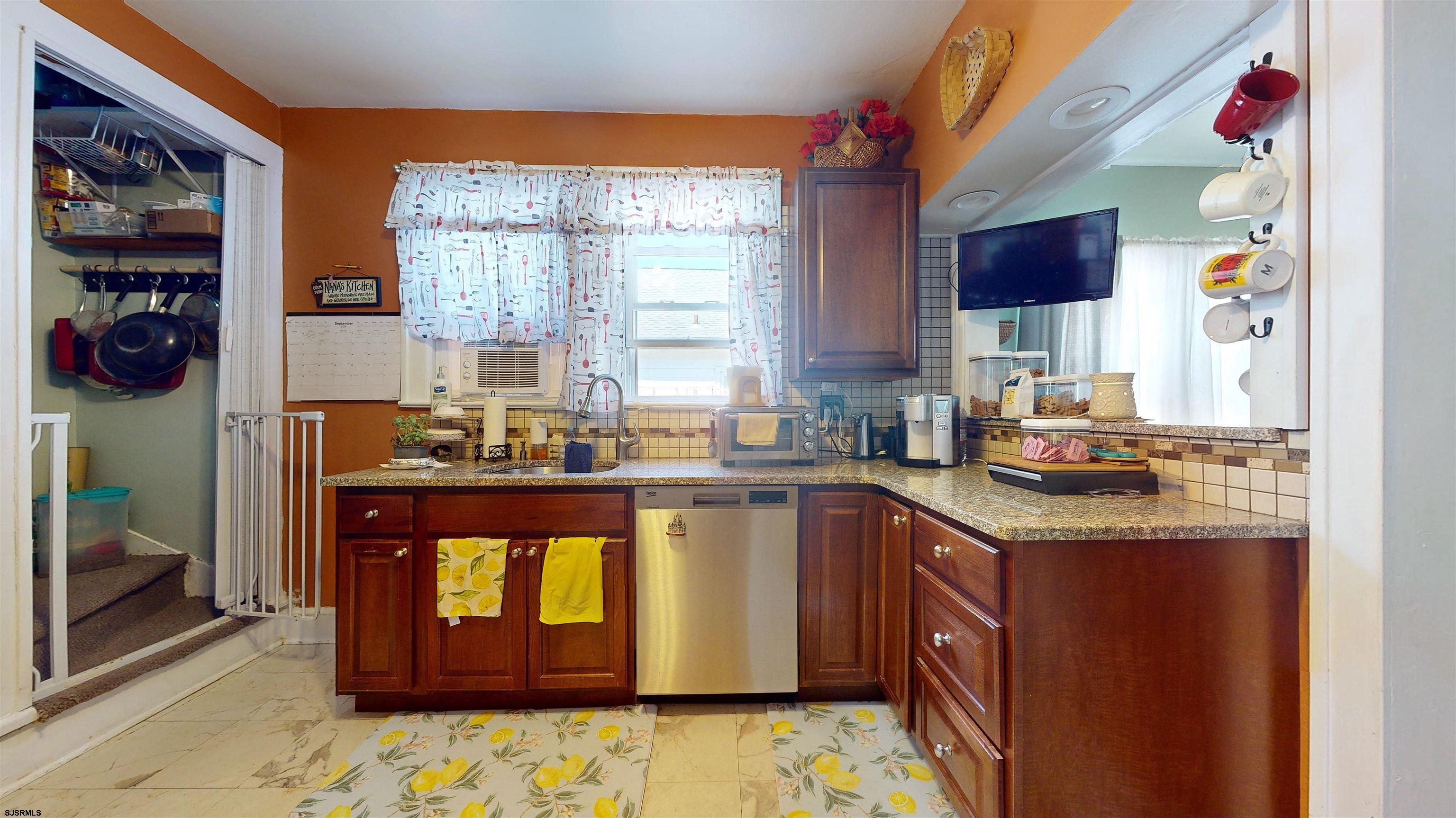 Lawrence Township, New Jersey 08648, United States, 3 Bedrooms Bedrooms, ,2 BathroomsBathrooms,Residential,Active,5655