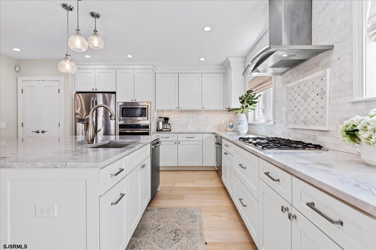 Margate, New Jersey 08402, United States, 5 Bedrooms Bedrooms, ,4 BathroomsBathrooms,Residential,Active,138379