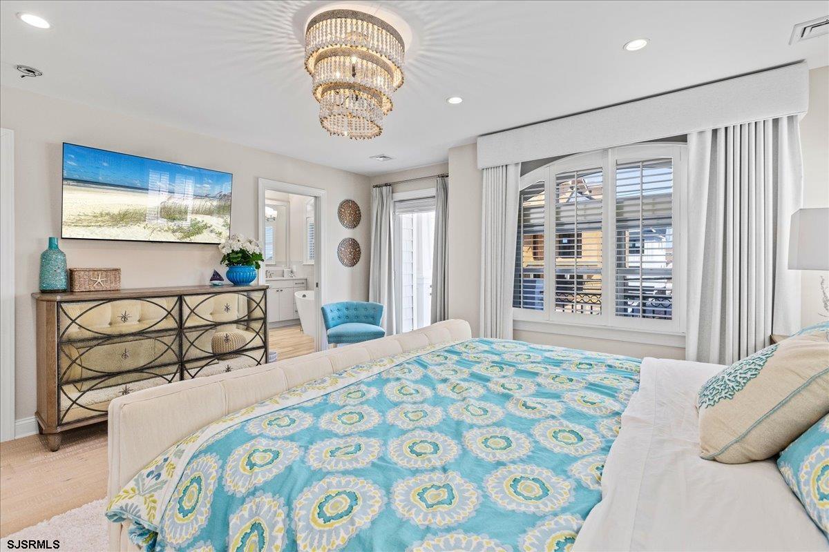 Margate, New Jersey 08402, United States, 5 Bedrooms Bedrooms, ,4 BathroomsBathrooms,Residential,Active,138379