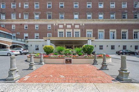 Condo For Sale - 2721 Boardwalk #306<br/> Atlantic City, NJ 08401