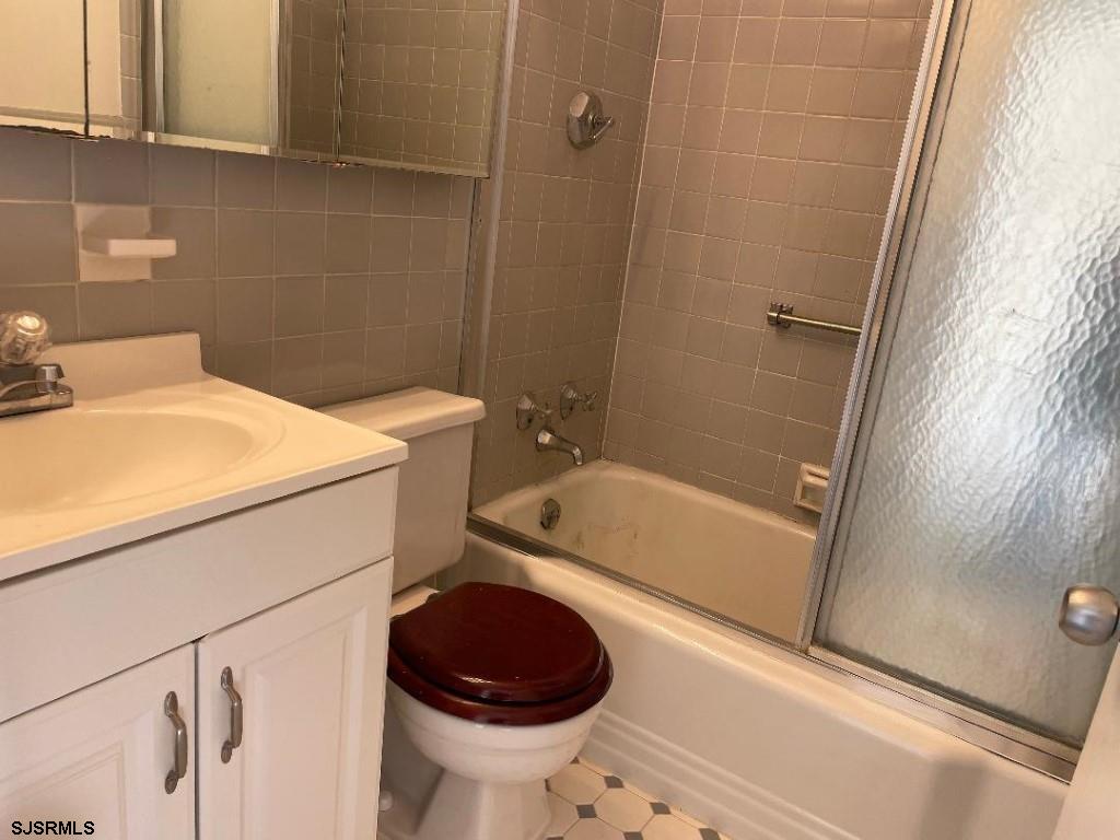 Atlantic City, New Jersey 08401, United States, 1 Bedroom Bedrooms, ,1 BathroomBathrooms,Residential,Active,9981