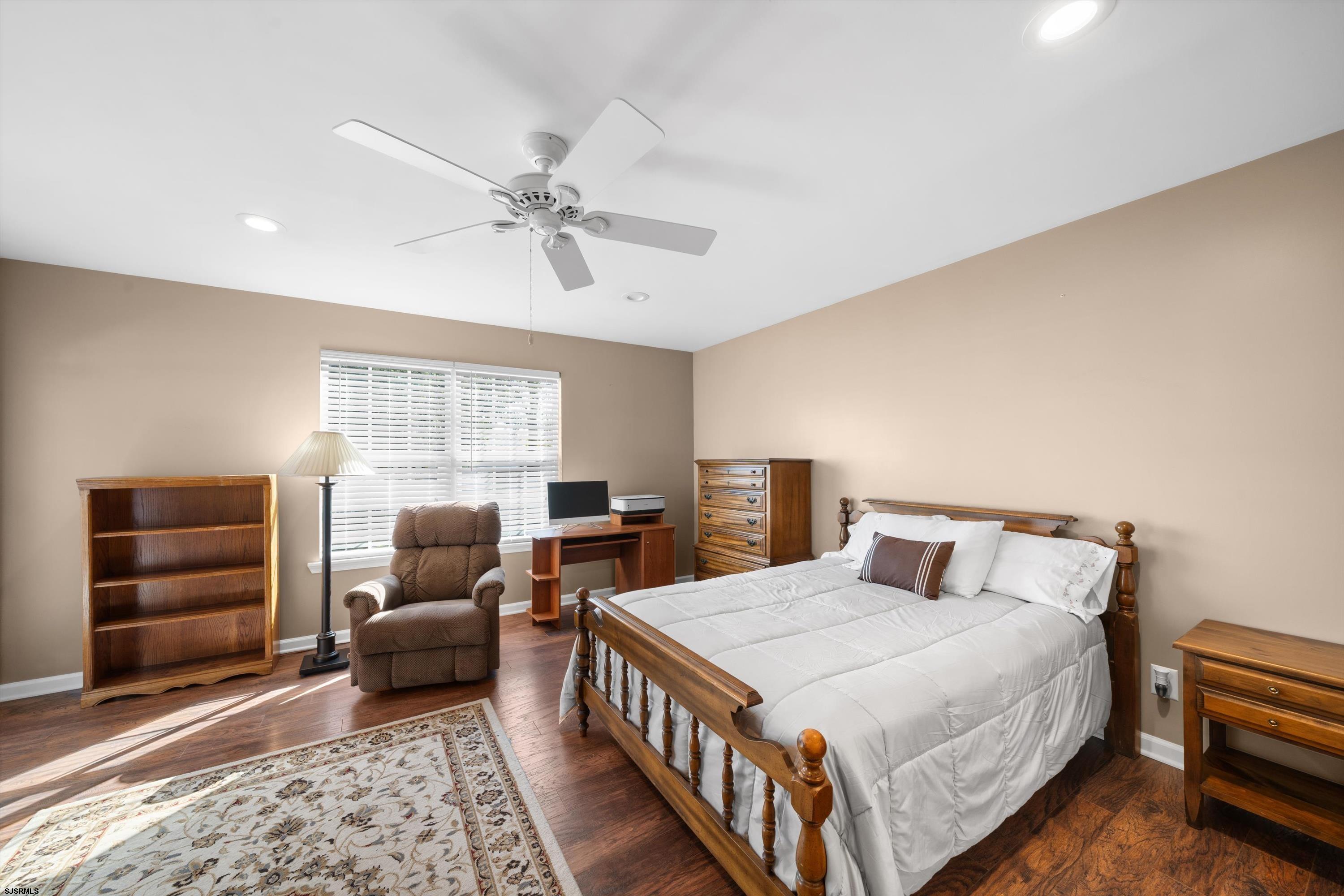 Somers Point, New Jersey 08244, United States, 3 Bedrooms Bedrooms, ,2 BathroomsBathrooms,Residential,Active,241803