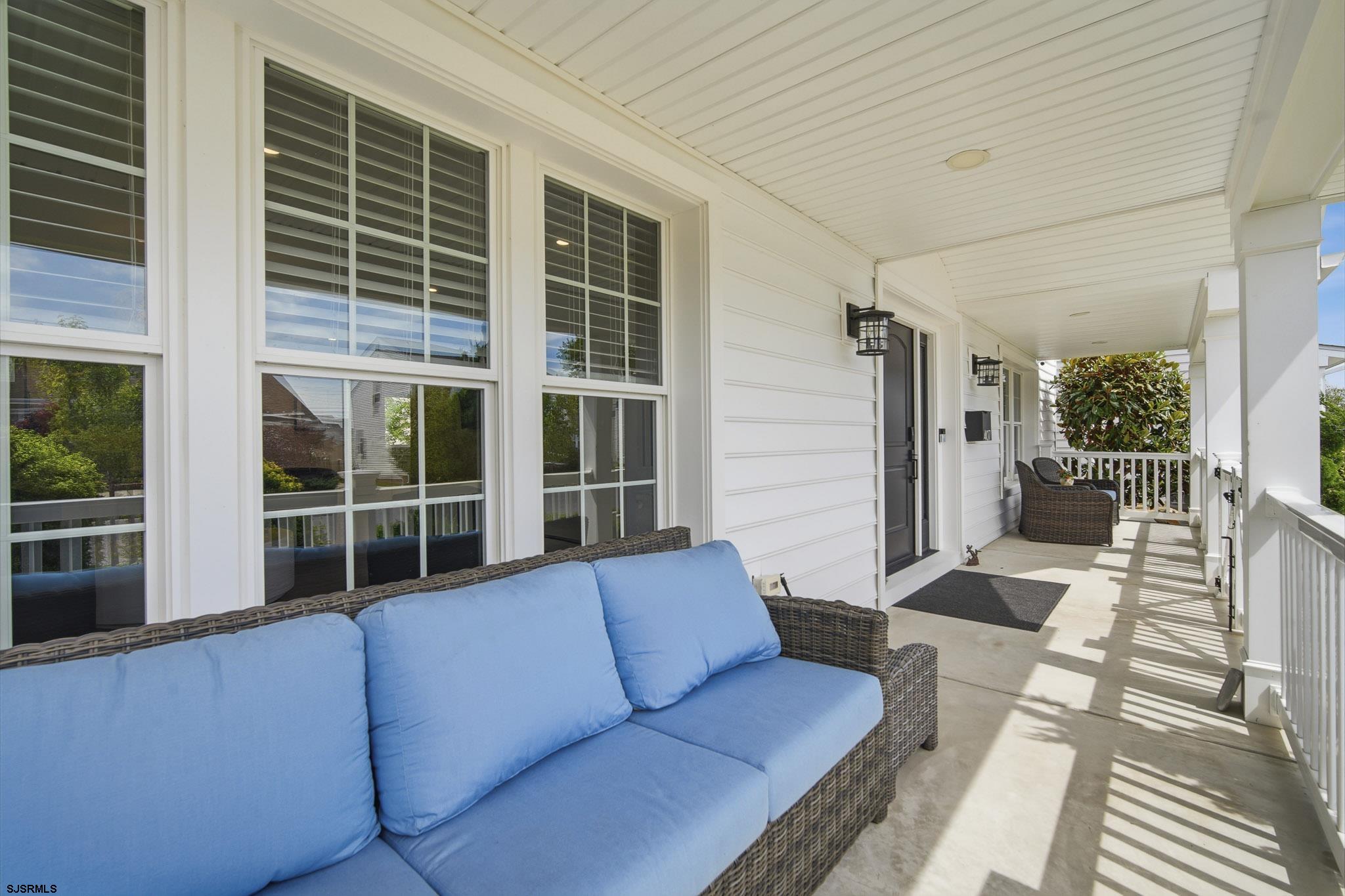 407 N Douglas Ave