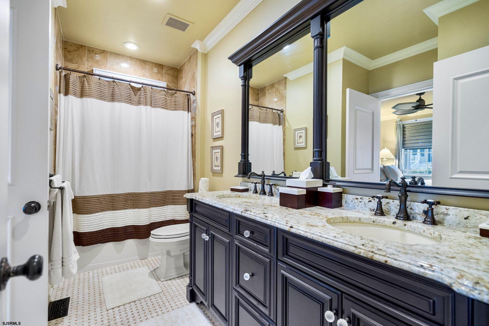 Ocean City, New Jersey 08226, United States, 5 Bedrooms Bedrooms, ,5 BathroomsBathrooms,Residential,Pending,30052