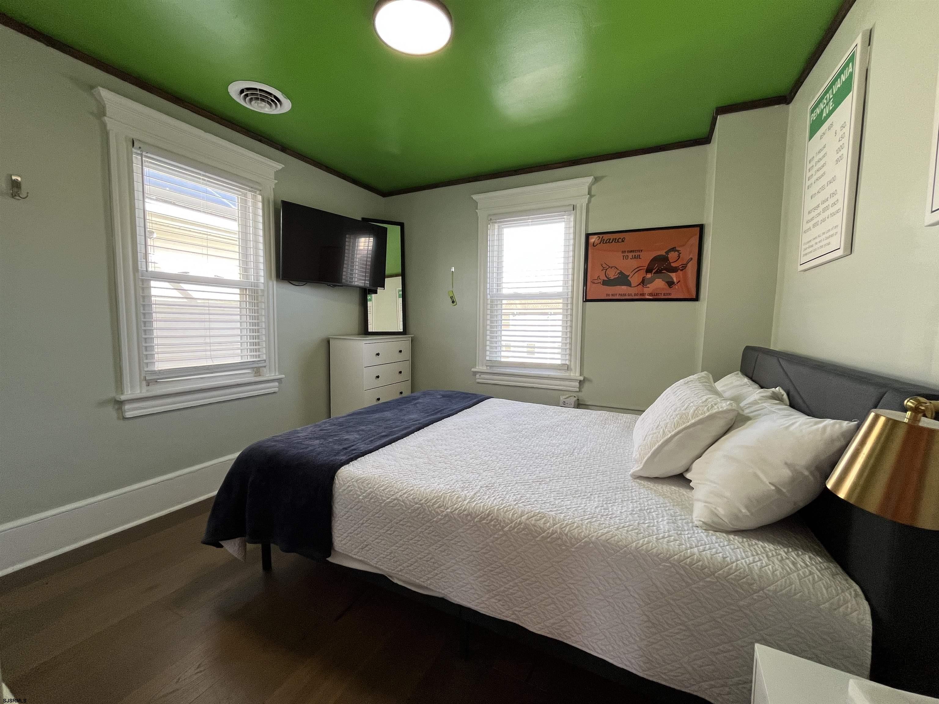 Atlantic City, New Jersey 08401, United States, 4 Bedrooms Bedrooms, ,2 BathroomsBathrooms,Residential,Active,243396