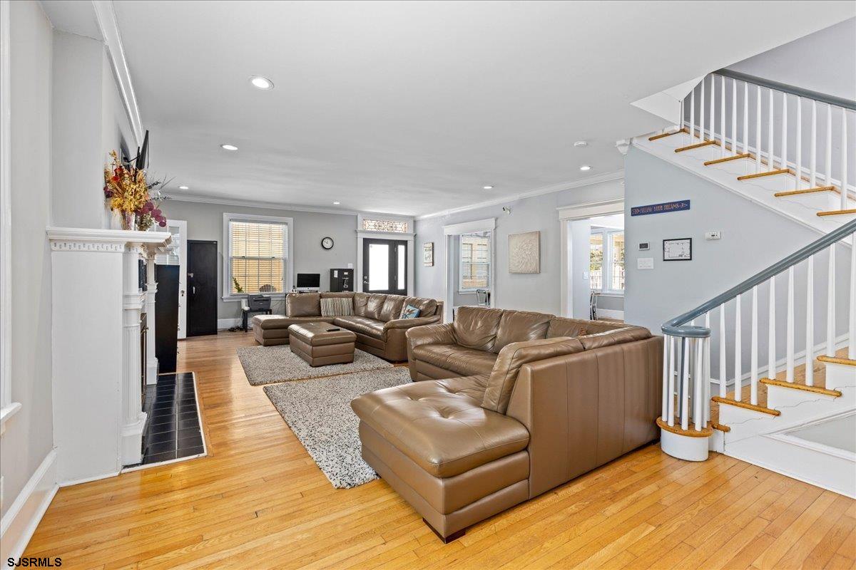 Ventnor, New Jersey 08406, United States, 7 Bedrooms Bedrooms, ,5 BathroomsBathrooms,Residential,Active,135602