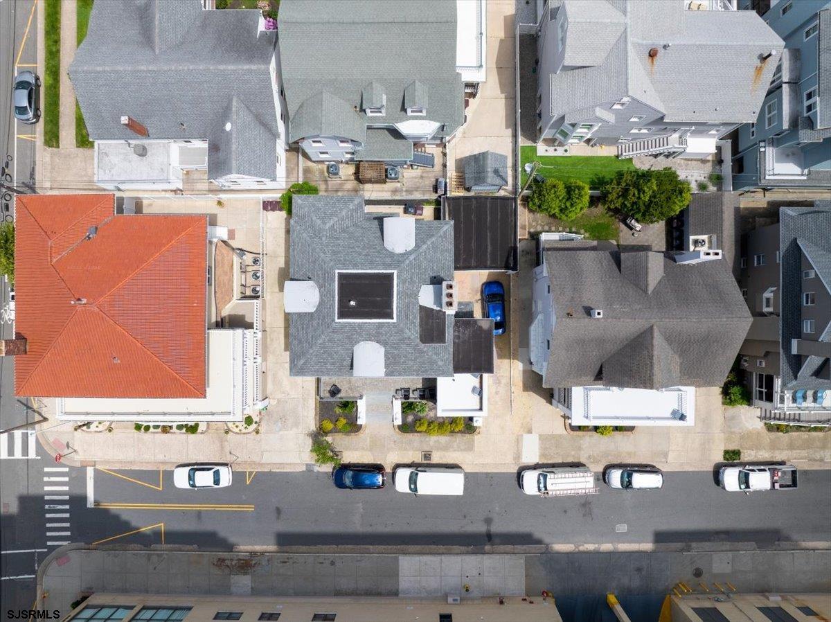 Ventnor, New Jersey 08406, United States, 7 Bedrooms Bedrooms, ,5 BathroomsBathrooms,Residential,Active,135602