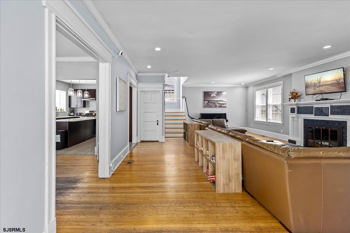 Ventnor, New Jersey 08406, United States, 7 Bedrooms Bedrooms, ,5 BathroomsBathrooms,Residential,Active,135602