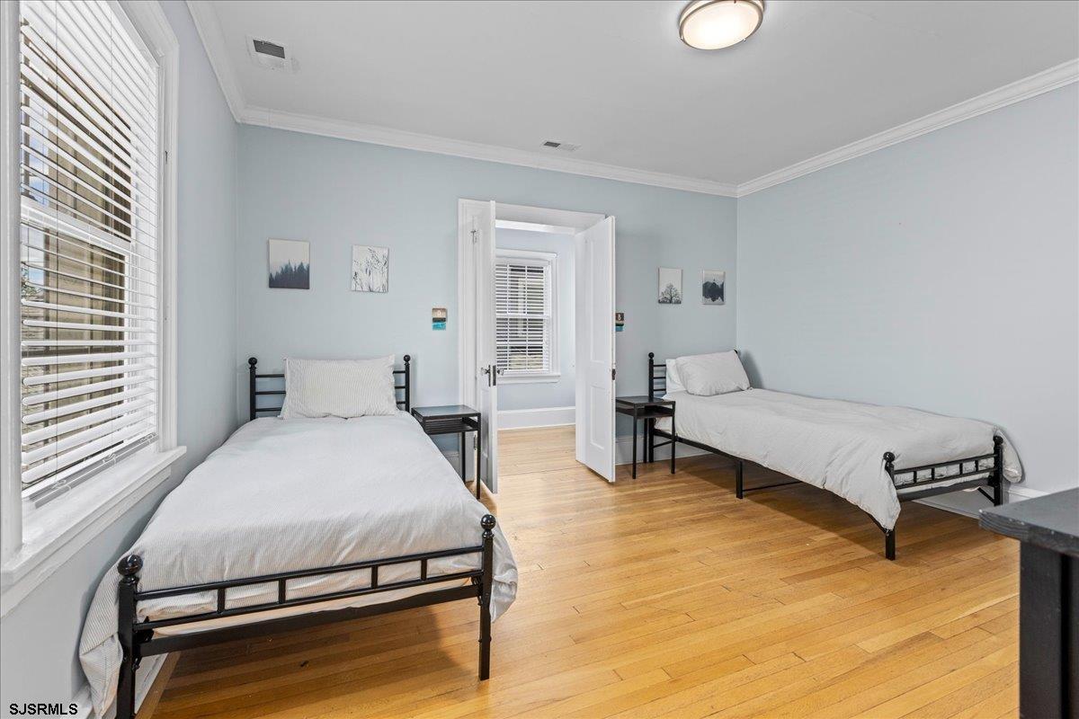 Ventnor, New Jersey 08406, United States, 7 Bedrooms Bedrooms, ,5 BathroomsBathrooms,Residential,Active,135602