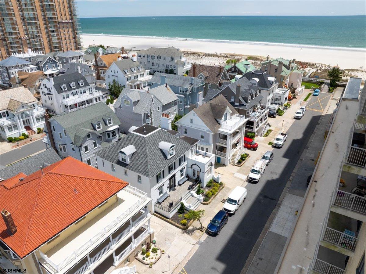 Ventnor, New Jersey 08406, United States, 7 Bedrooms Bedrooms, ,5 BathroomsBathrooms,Residential,Active,135602