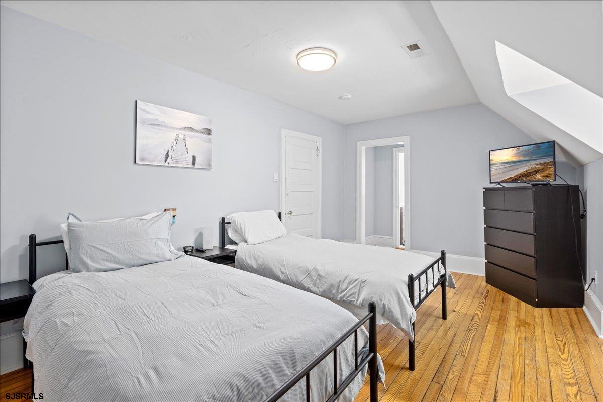 Ventnor, New Jersey 08406, United States, 7 Bedrooms Bedrooms, ,5 BathroomsBathrooms,Residential,Active,135602