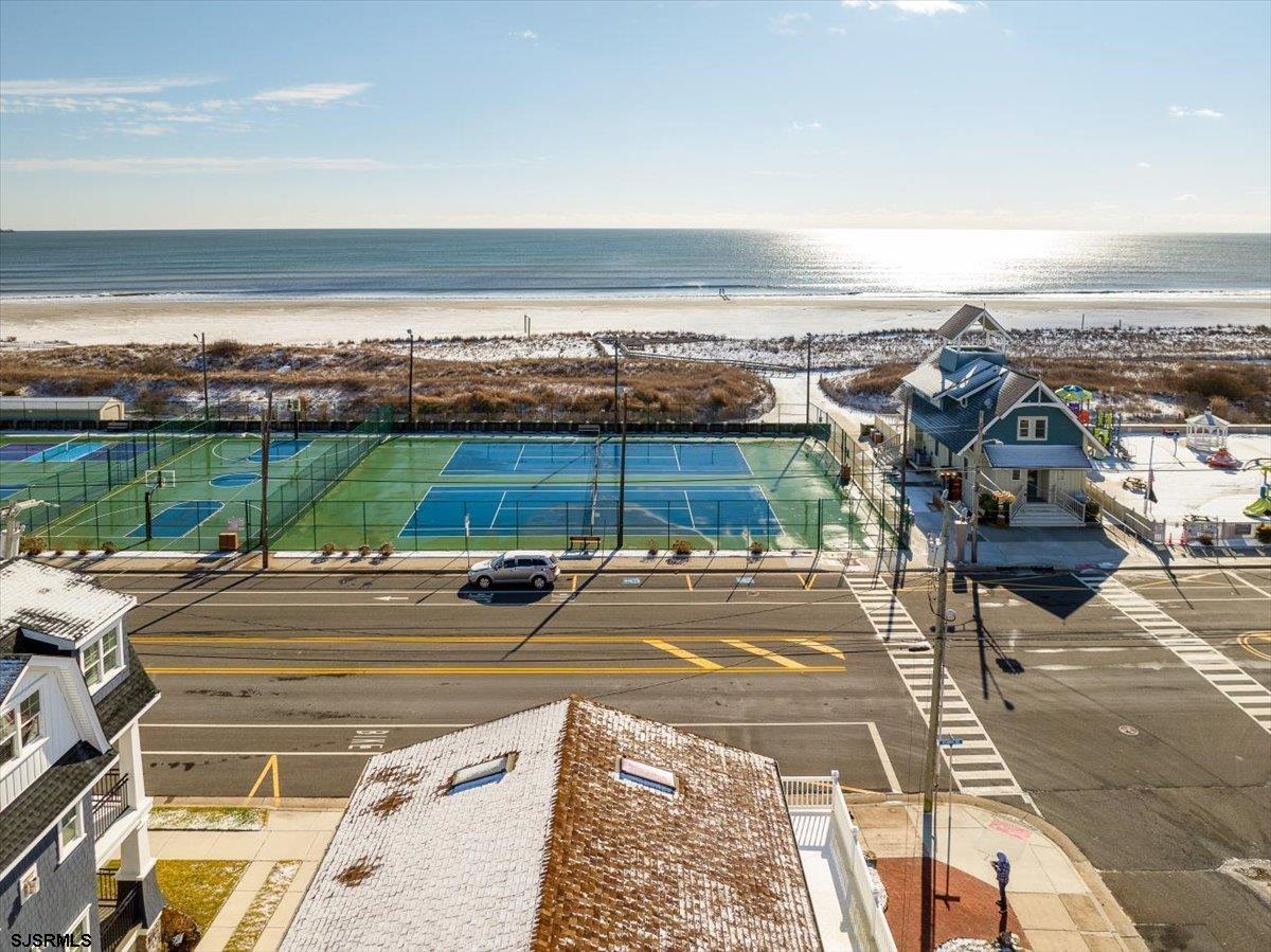 Longport, New Jersey 08403, United States, 6 Bedrooms Bedrooms, ,6 BathroomsBathrooms,Residential,Active,153723