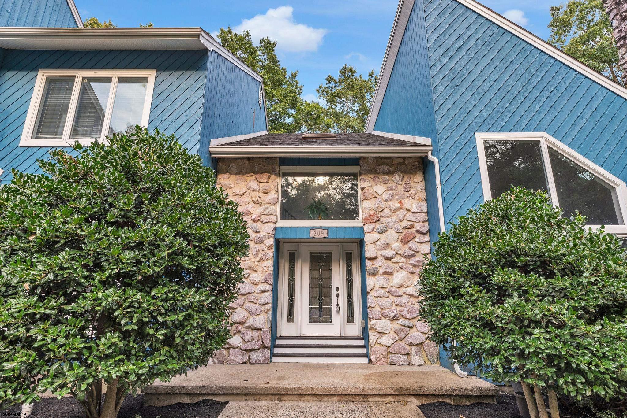 209 Shady Knoll Ln