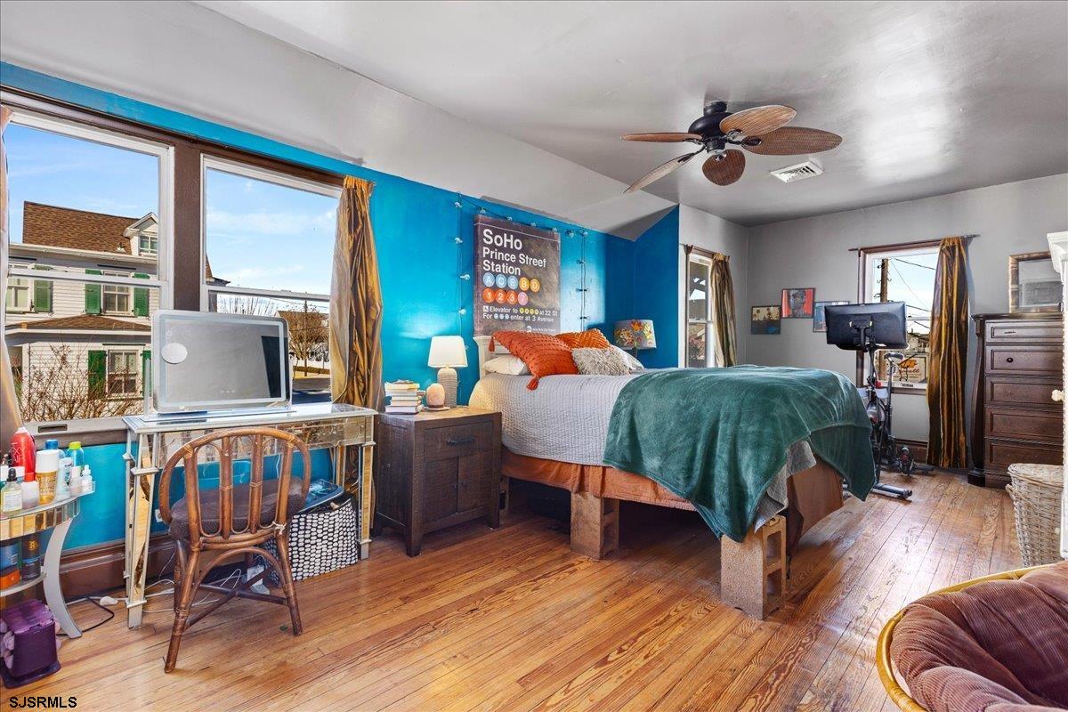 Ocean City, New Jersey 08226, United States, 5 Bedrooms Bedrooms, ,3 BathroomsBathrooms,Residential,Active,27819