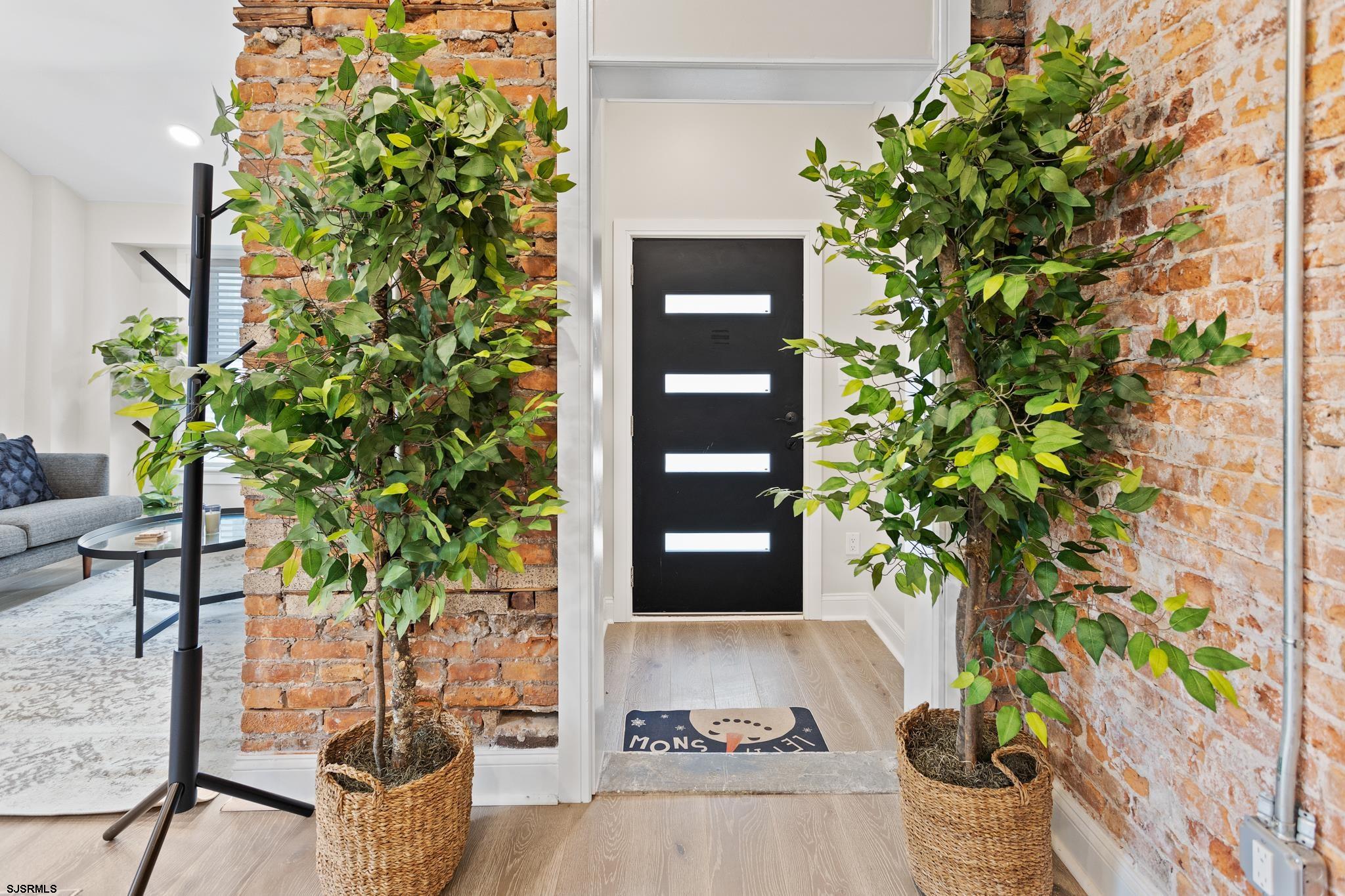 Atlantic City, New Jersey 08401, United States, 5 Bedrooms Bedrooms, ,3 BathroomsBathrooms,Residential,Active,158136