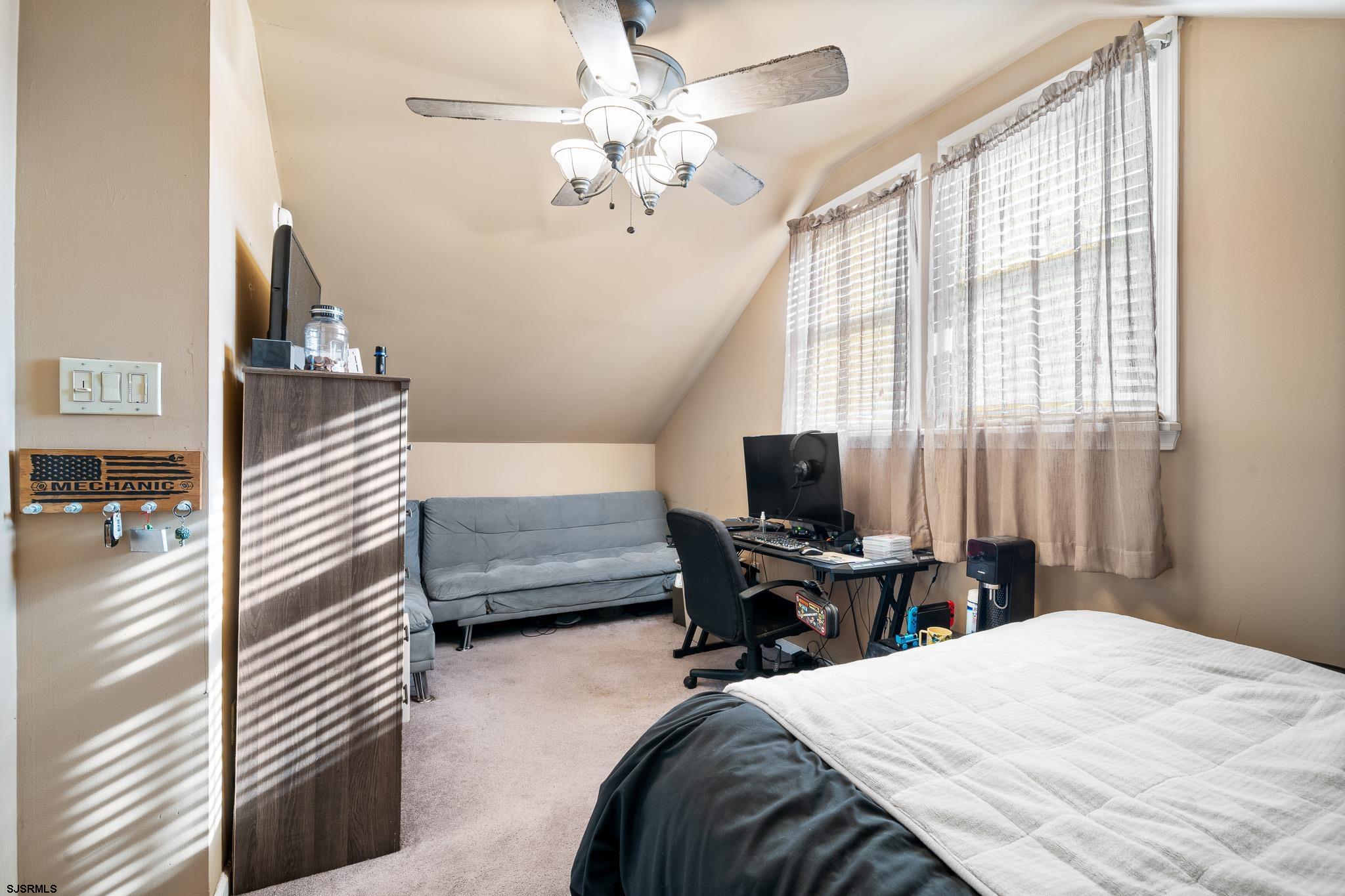 Petersburg, New Jersey 08270, United States, 4 Bedrooms Bedrooms, ,3 BathroomsBathrooms,Residential,Active,215191