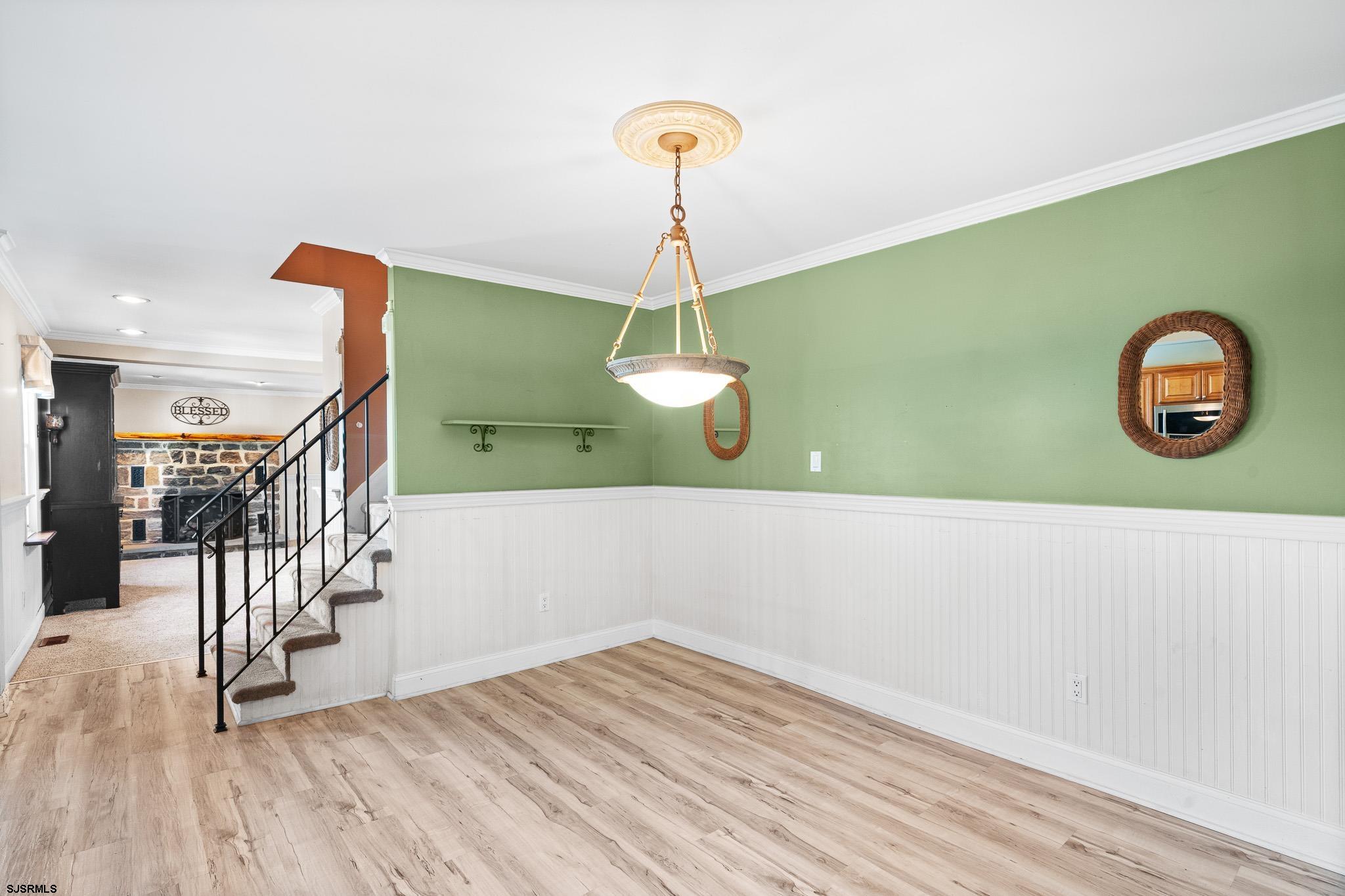 Petersburg, New Jersey 08270, United States, 4 Bedrooms Bedrooms, ,3 BathroomsBathrooms,Residential,Active,215191