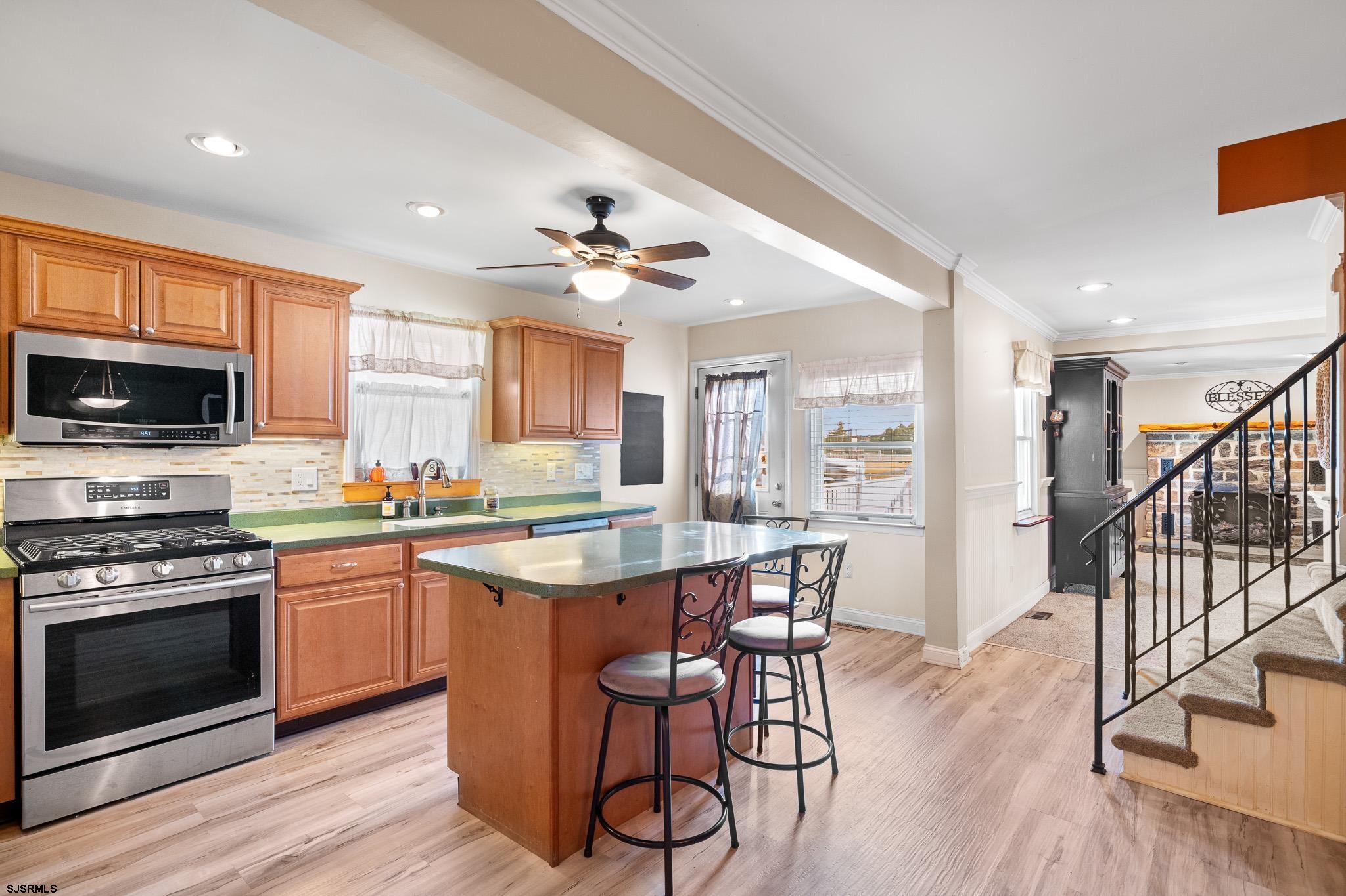 Petersburg, New Jersey 08270, United States, 4 Bedrooms Bedrooms, ,3 BathroomsBathrooms,Residential,Active,215191