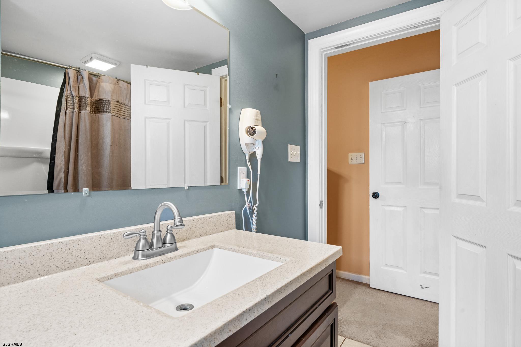 Petersburg, New Jersey 08270, United States, 4 Bedrooms Bedrooms, ,3 BathroomsBathrooms,Residential,Active,215191