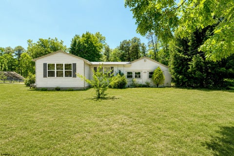 Photo of 6852 Millville Ave, Mays Landing, NJ 08330 (MLS # 608701)