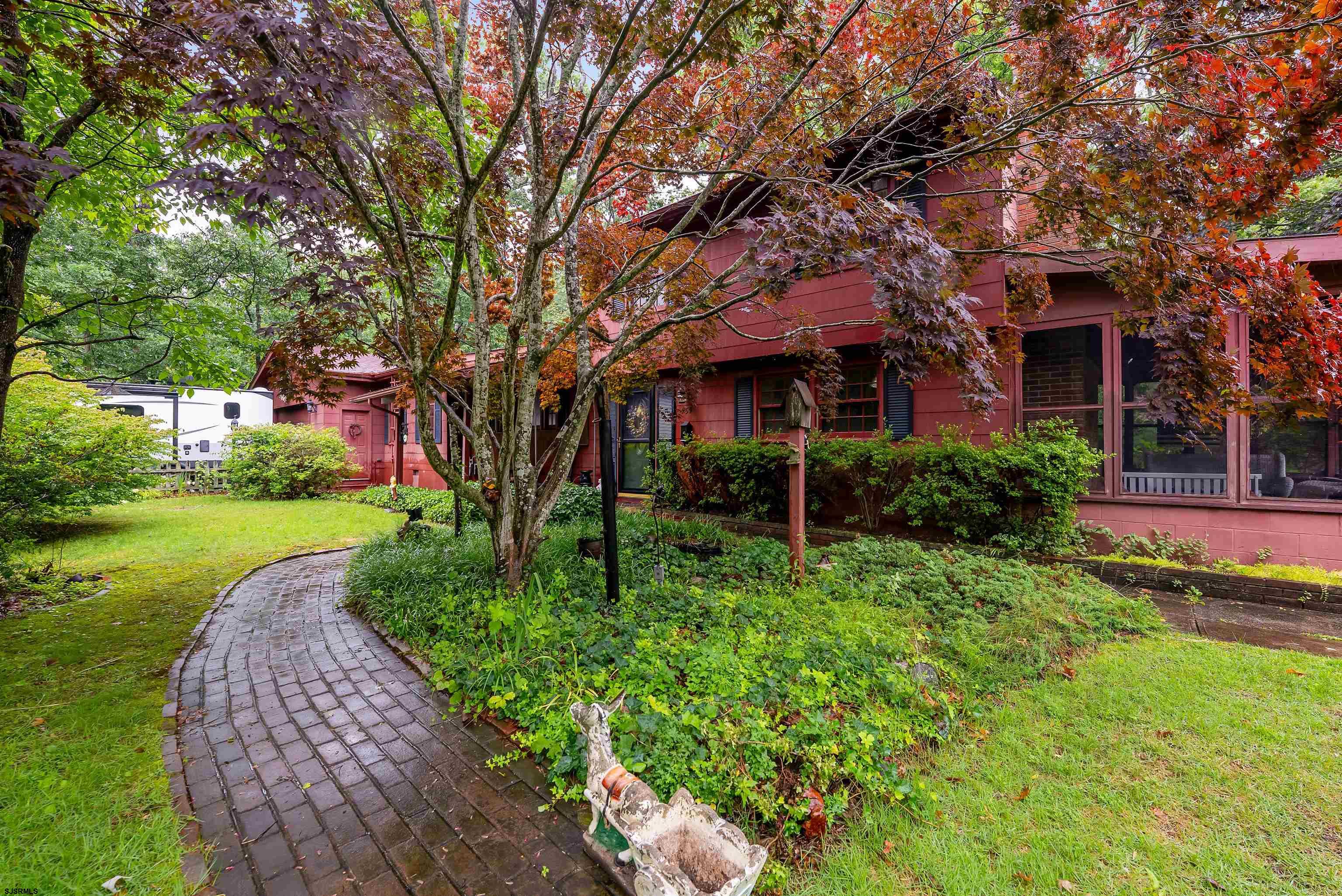 259 E Ridgewood Ave