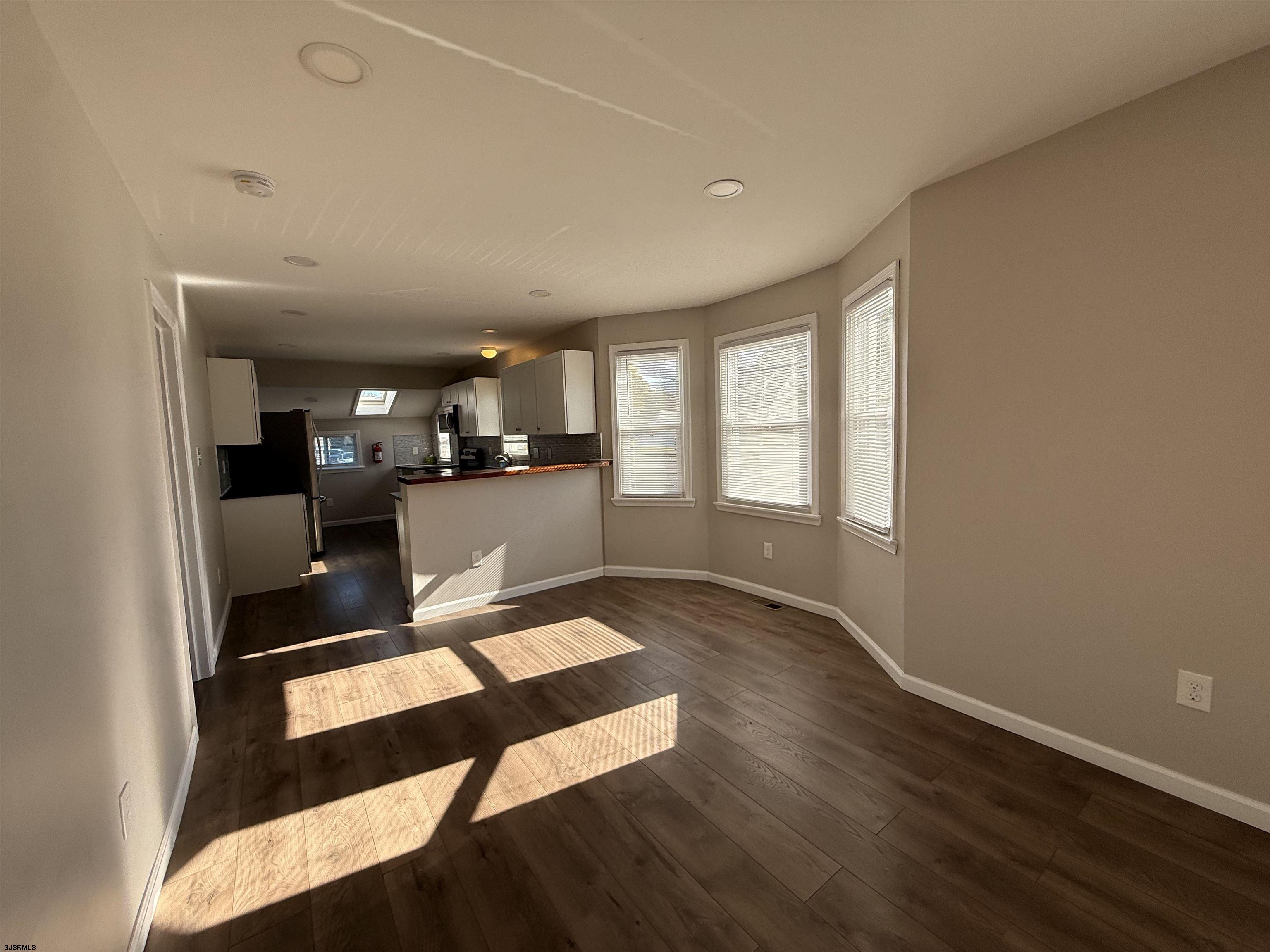 Somers Point, New Jersey 08244, United States, 3 Bedrooms Bedrooms, ,2 BathroomsBathrooms,Residential,Active,230077