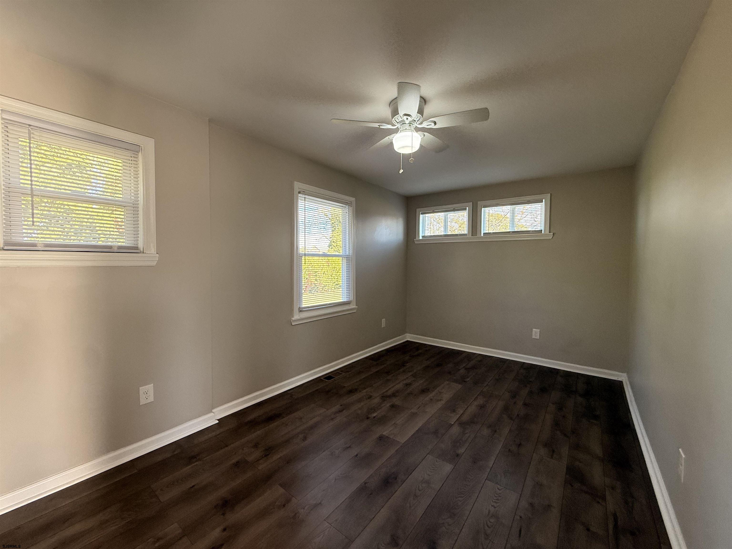 Somers Point, New Jersey 08244, United States, 3 Bedrooms Bedrooms, ,2 BathroomsBathrooms,Residential,Active,230077