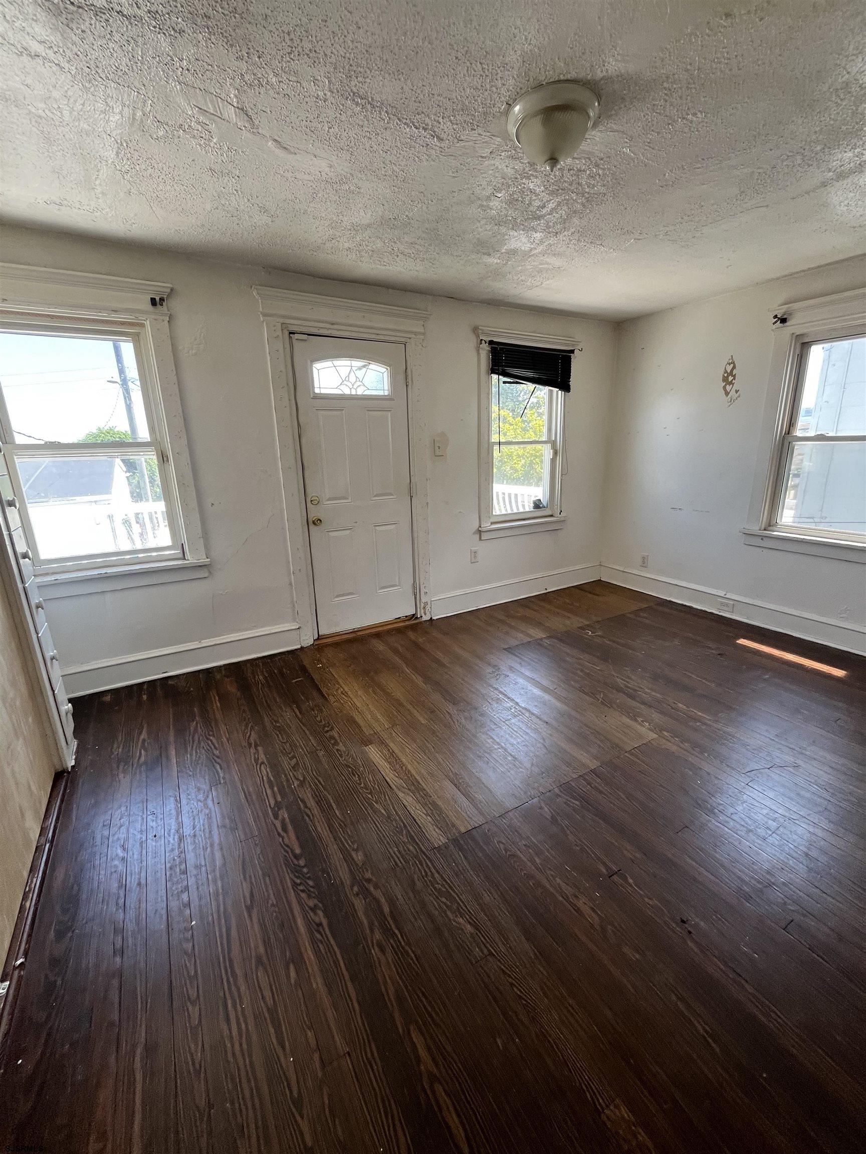 Atlantic City, New Jersey 08401, United States, 3 Bedrooms Bedrooms, ,2 BathroomsBathrooms,Residential,Pending,181147