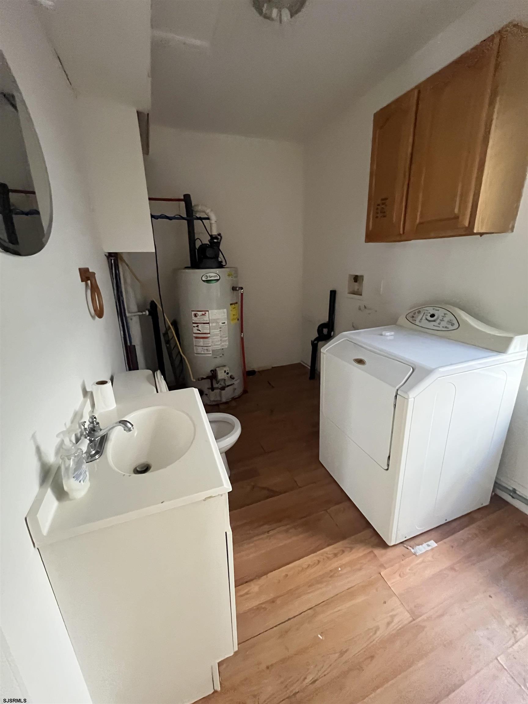 Atlantic City, New Jersey 08401, United States, 3 Bedrooms Bedrooms, ,2 BathroomsBathrooms,Residential,Pending,181147