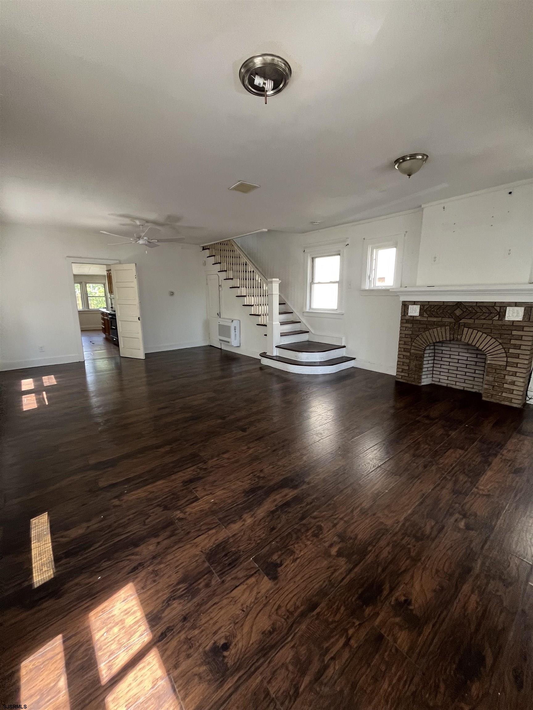 Atlantic City, New Jersey 08401, United States, 3 Bedrooms Bedrooms, ,2 BathroomsBathrooms,Residential,Pending,181147